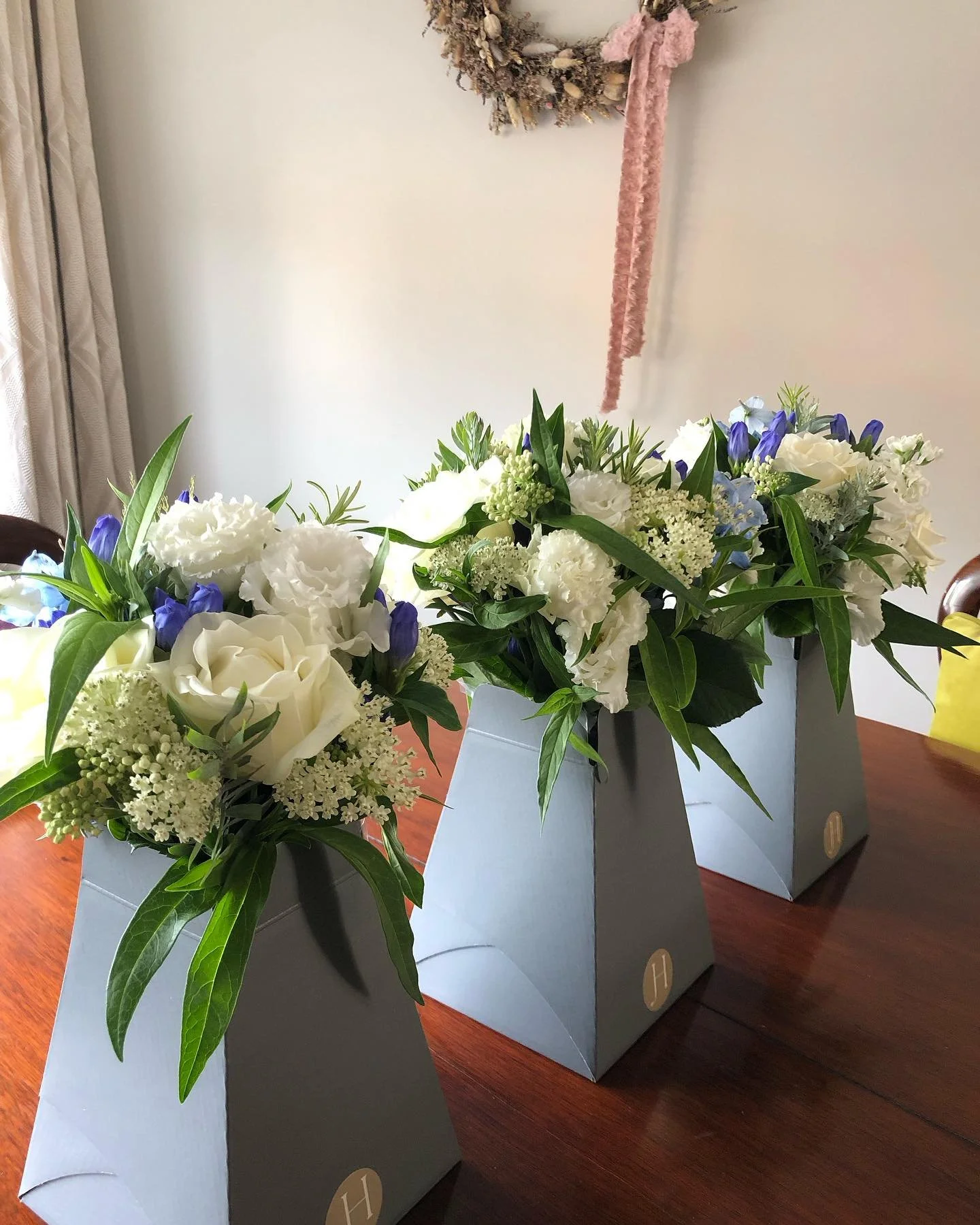 The prettiest Bridesmaid Bouquets for Pam. I hope you both had a wonderful day 🥂 .
.
.
#jh_floraldesign #florist #stratfordflorist #shoplocal #smalllocalbusiness #flowers #bouquets #weddingflorist #forestofdean #supportlocal #gloucestershire #warwic