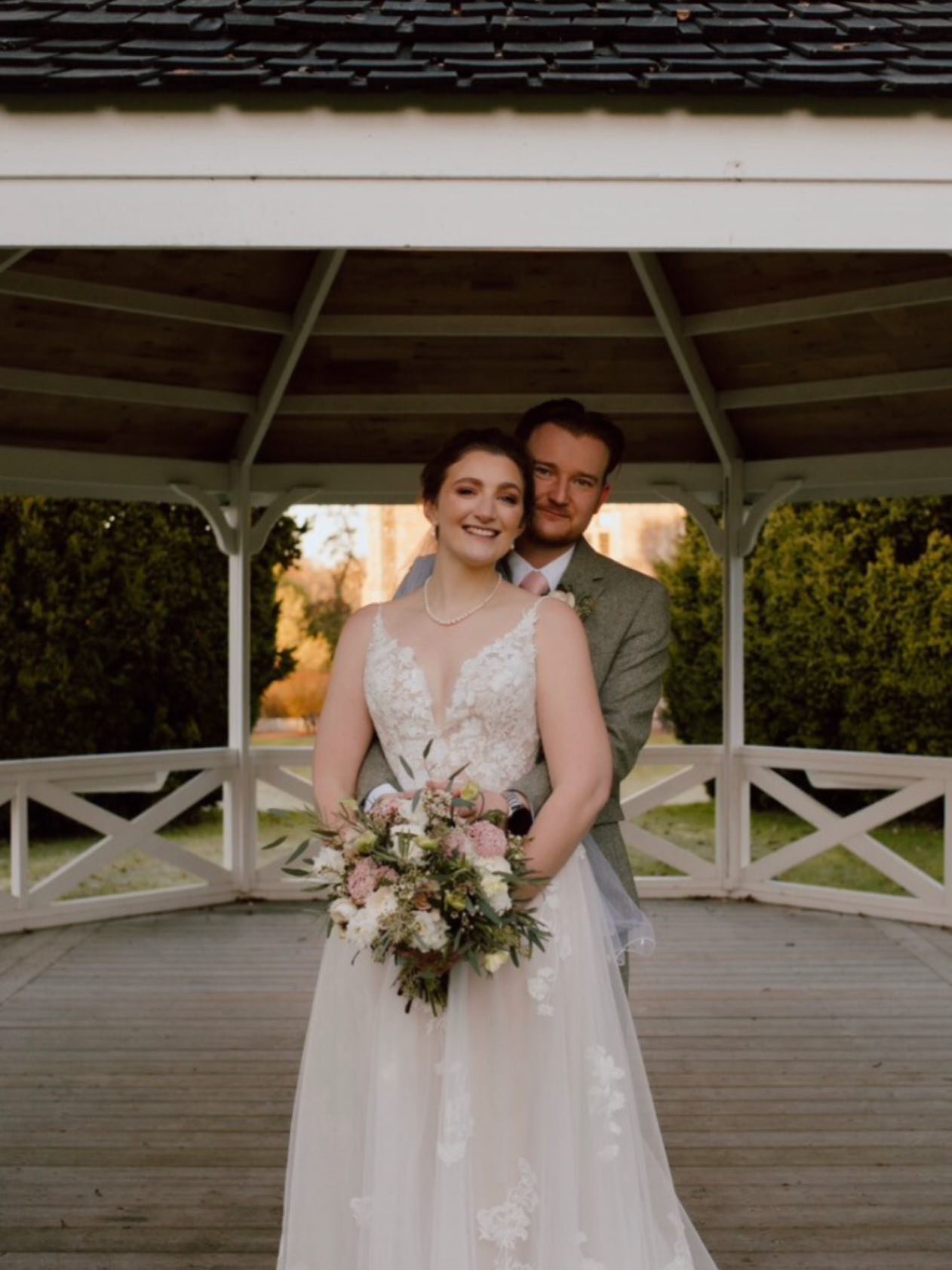 My gorgeous niece @kategaffka and her lovely husband @rpngaffka at the stunning @clearwellcastle - three years already! Happy Anniversary you two!🥂 xx .
.
.
#jh_floraldesign #florist #shoplocal #smalllocalbusiness #flowers #bouquets #weddingflorist 