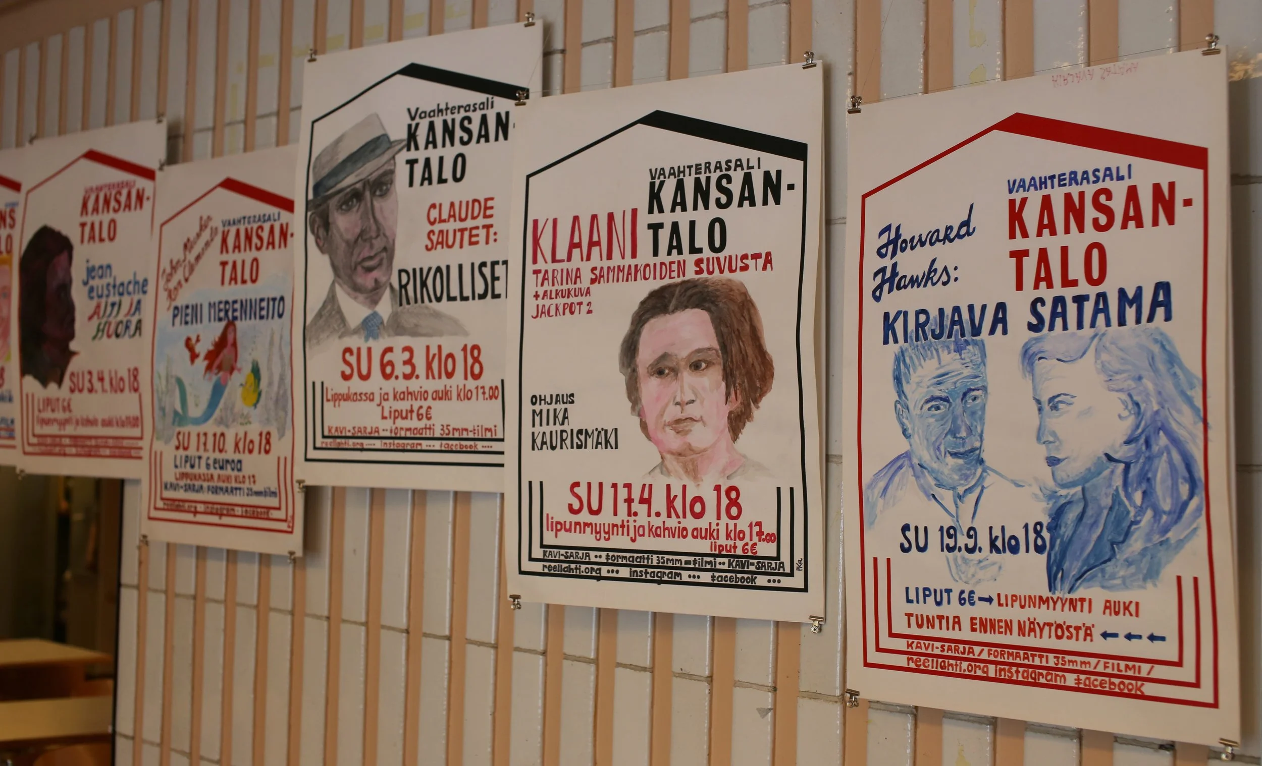 100_Julisteseinä_290522.jpg