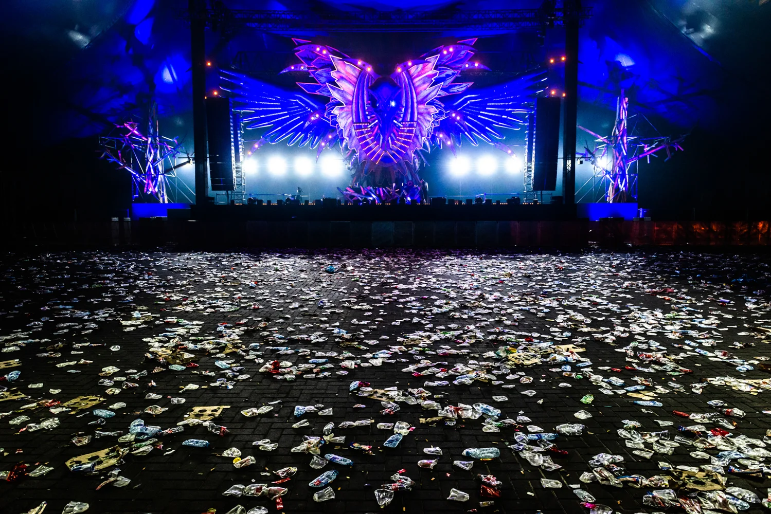 Tanguy van Eeckhoudt 2019 - Trash Rave - 5.jpg