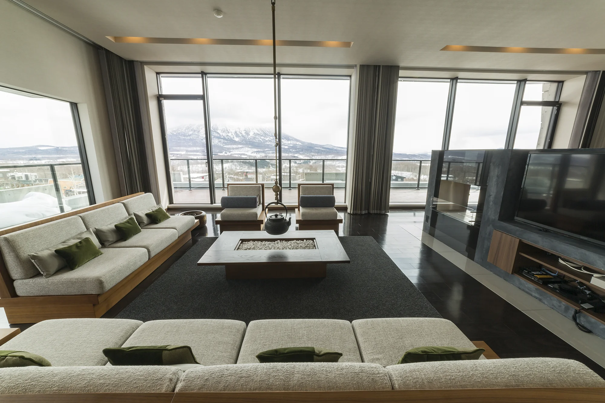 NV Penthouse 20170324_0455.jpg