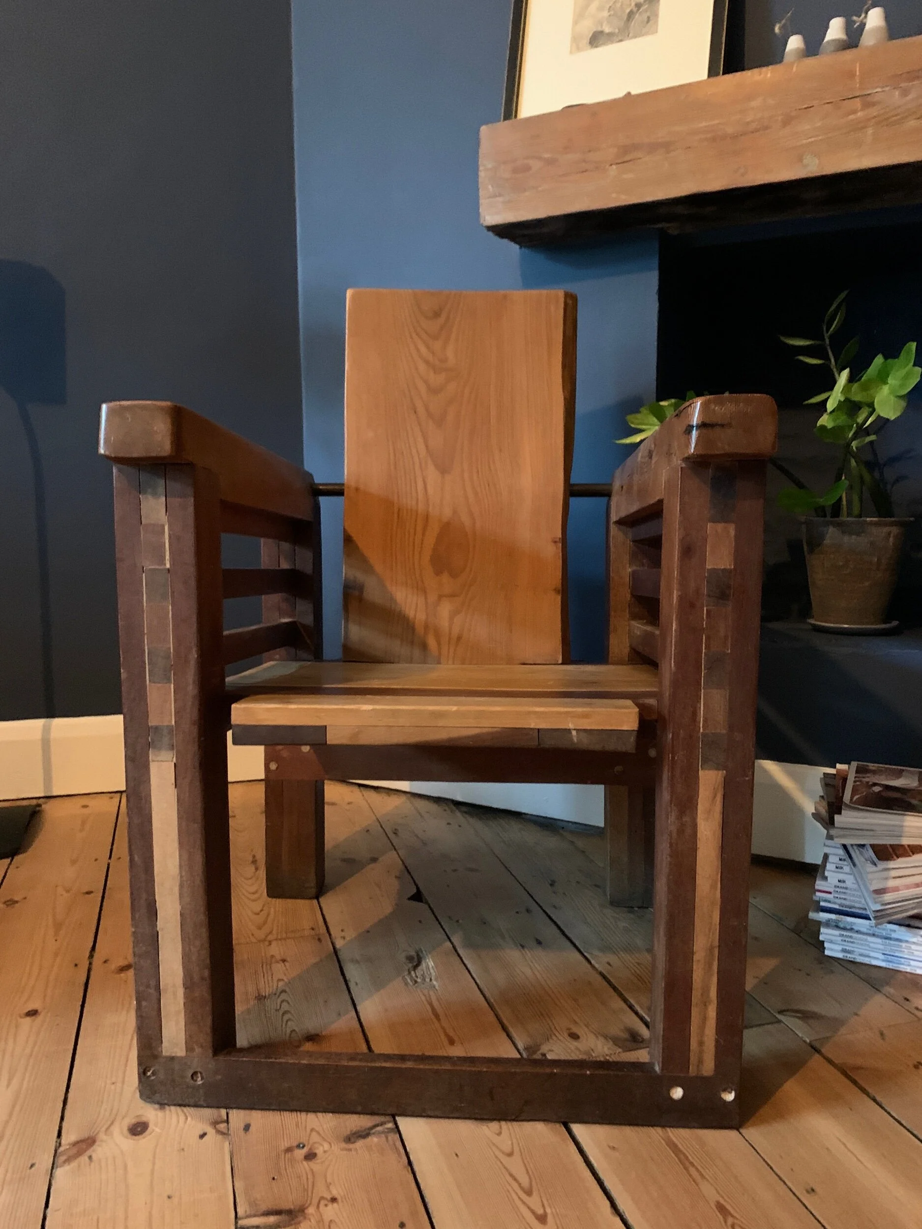 4338BF43-867F-4F0E-AECA-872C35E07270