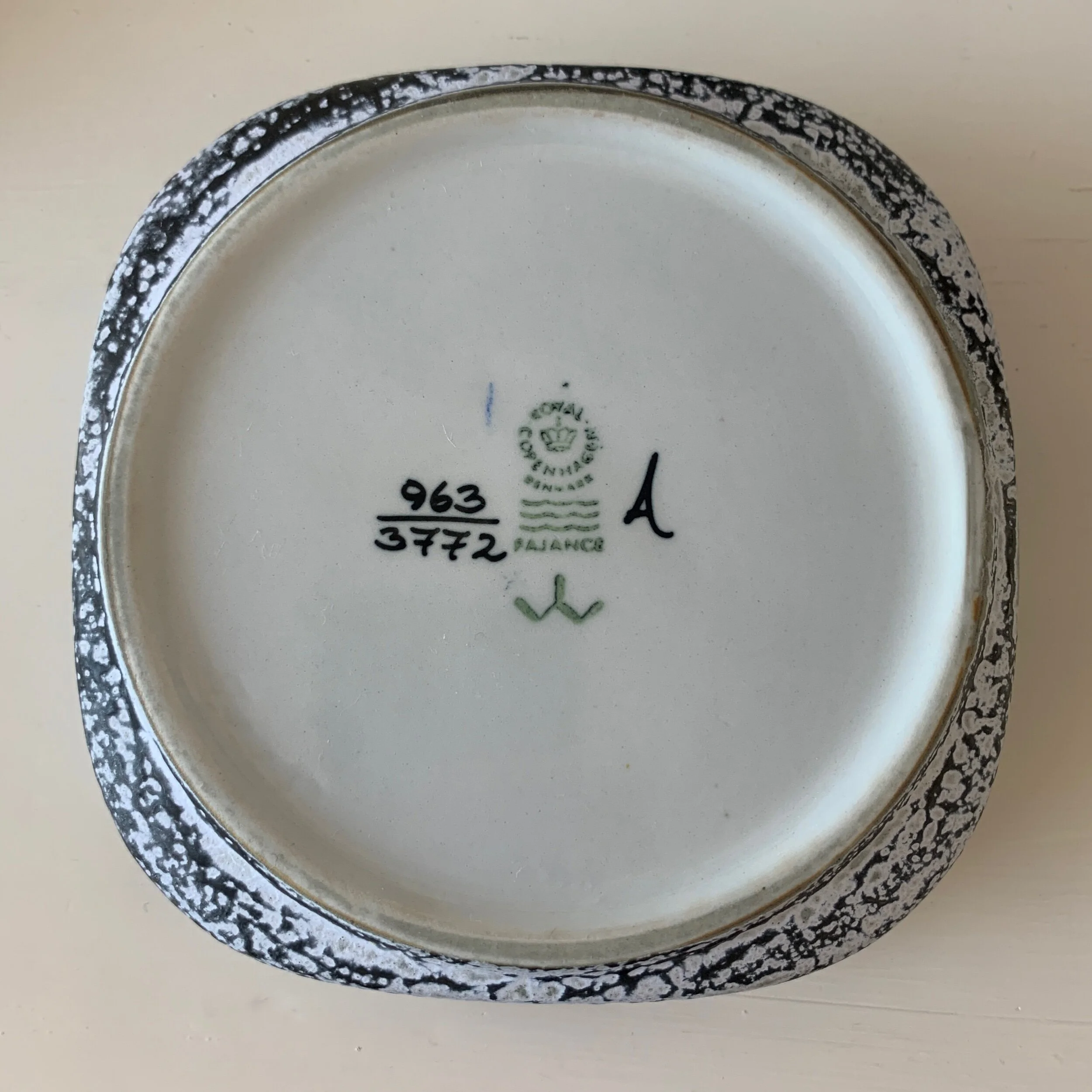 B5258307-98FD-424D-BEB9-56027191D0AE