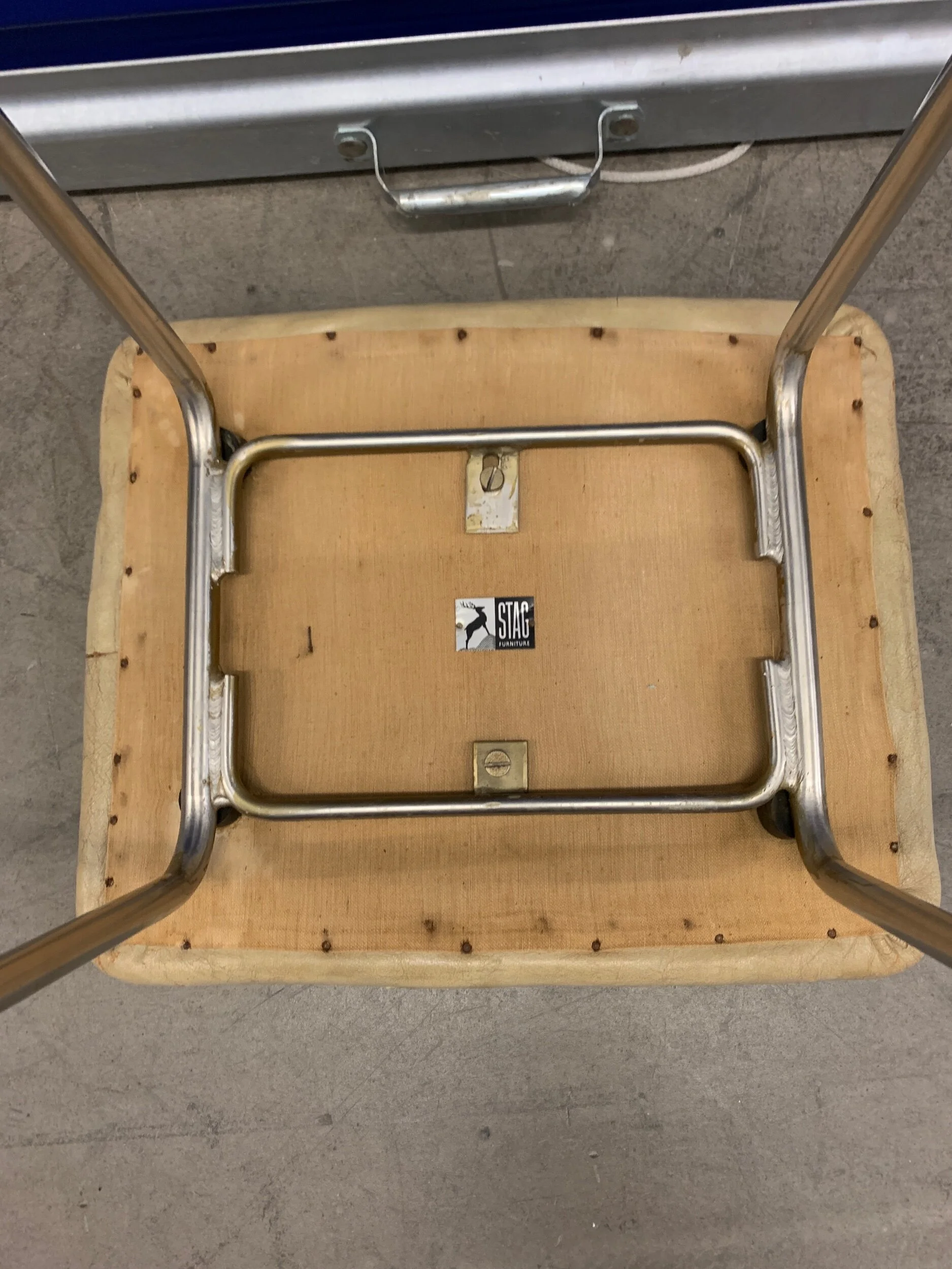 D81EB9E9-DE18-4FEF-8B4A-21D97E84B1EC