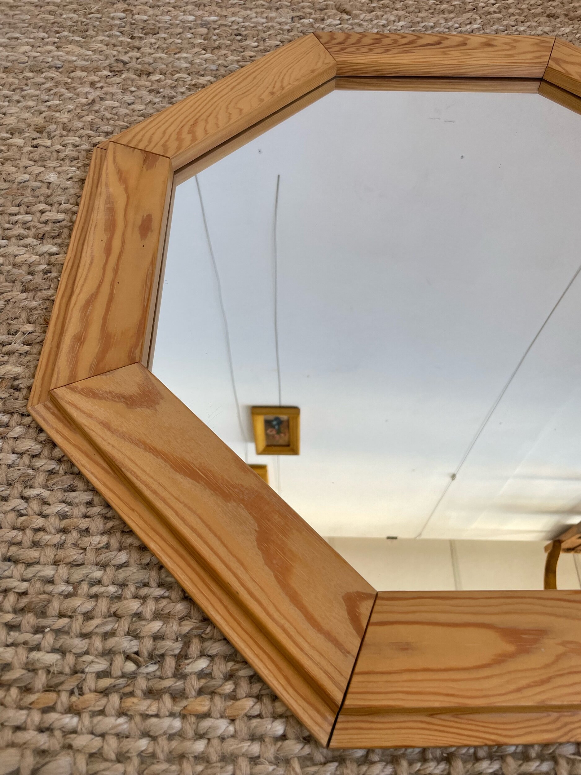 2F5D6CA0-46B0-4E18-8CF2-2716B113530A