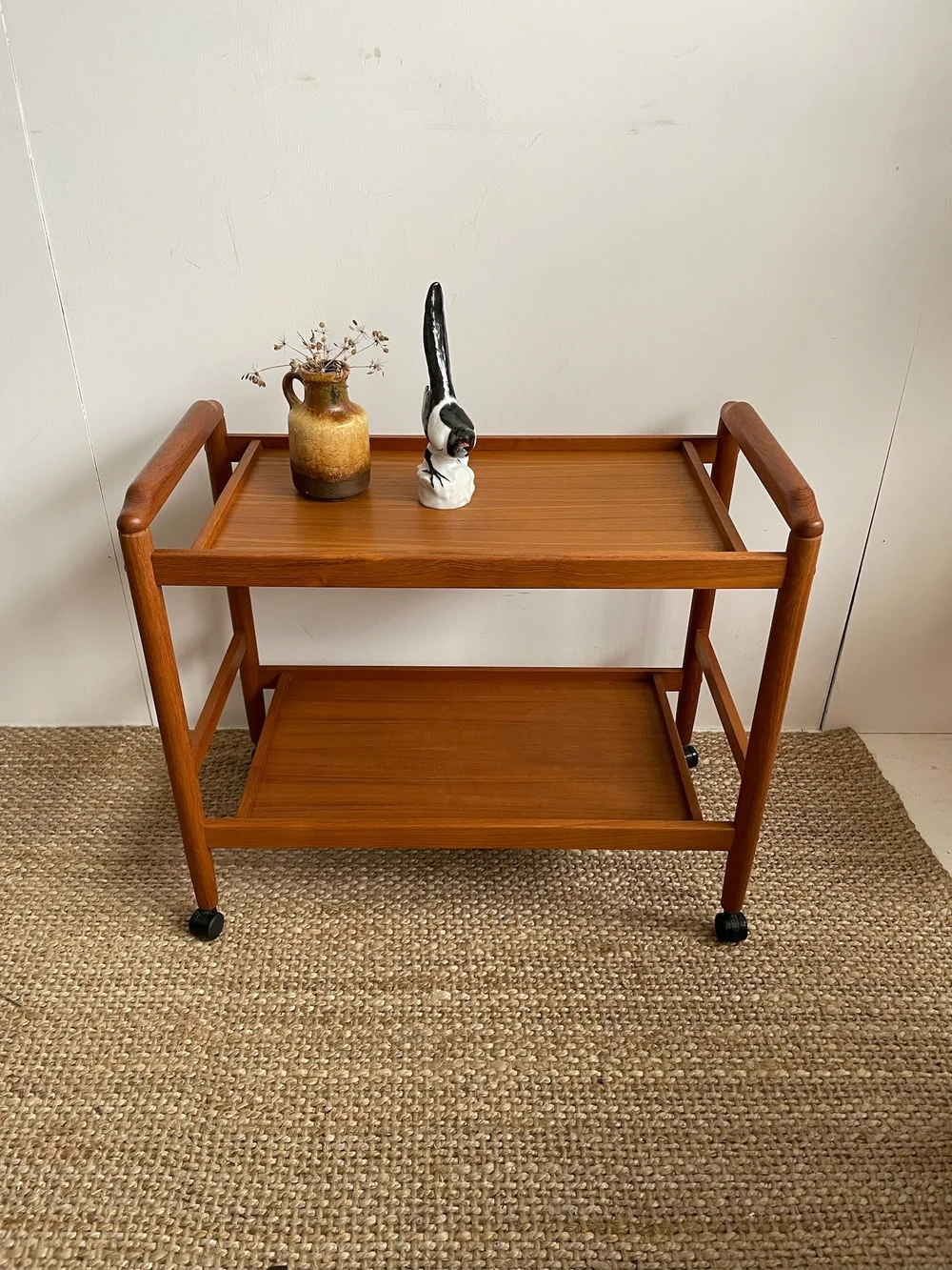 Stunning 1960/70s teak hostess trolley Danish Modern era with