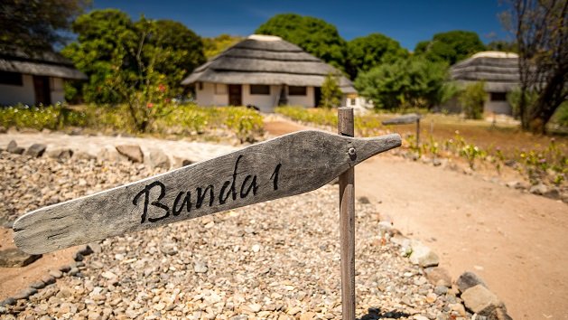 Lake Shore Lodge Tz - Lake Tanganyika - Accommodation - Banda - Sign detail.jpg