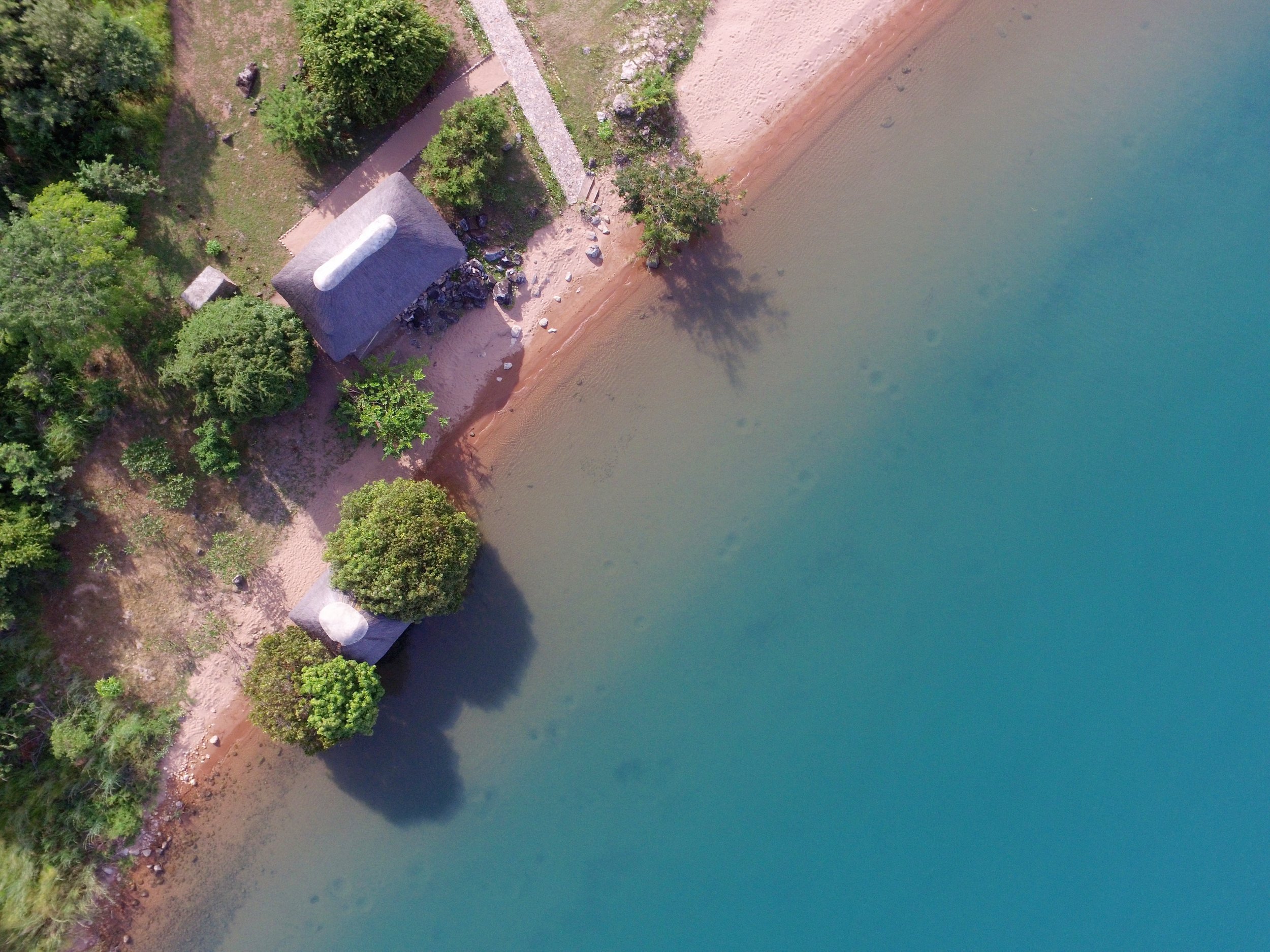 Lake Shore Lodge Tz - Lake Tanganyika - Massage area at the water's edge.JPG