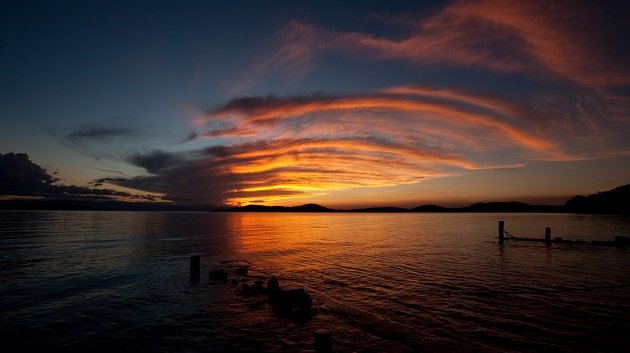 Lake Shore Lodge Tz - Lake Tanganyika - Activities - Sunset Cruise - Arch of colours.jpg