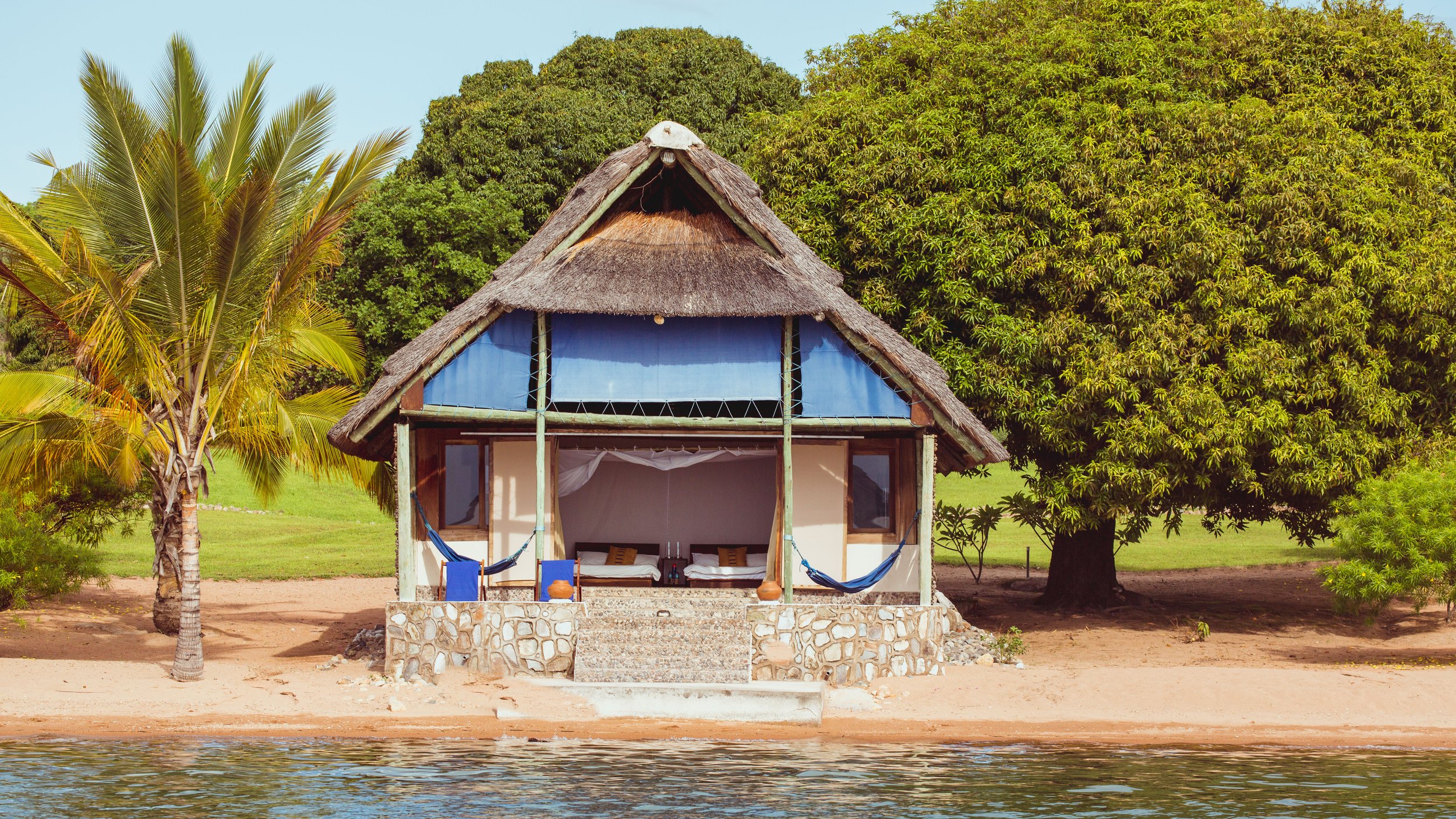 Lake Shore Lodge Lake Tanganyika - Tanzania - Chalet.jpg