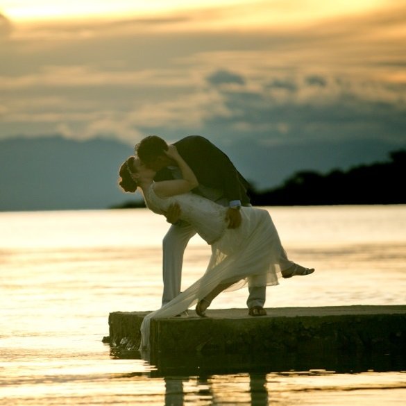 Lake Shore Lodge Tz - Lake Tanganyika - Special events - Wedding - A kiss on the dock.jpg