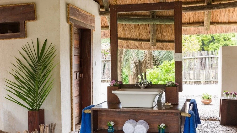 Lake Shore Lodge Lawn Banda bathroom vanity.jpg