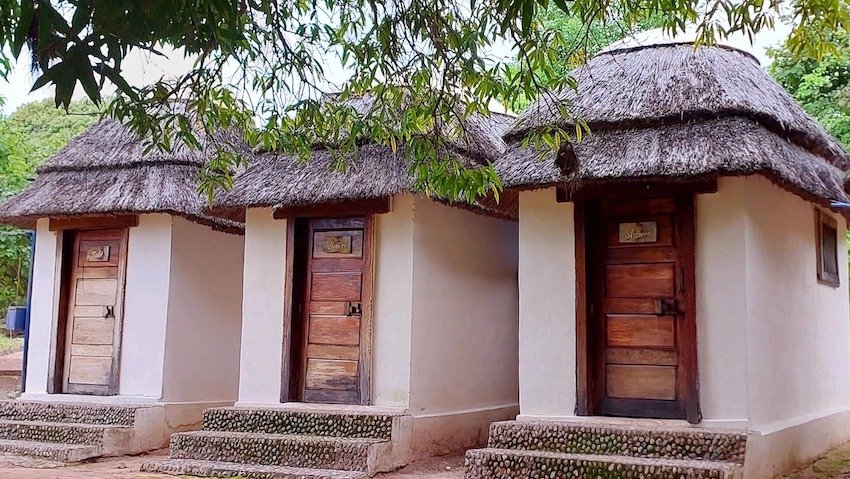 Lake Shore Lodge Camsite Ablutions.jpg