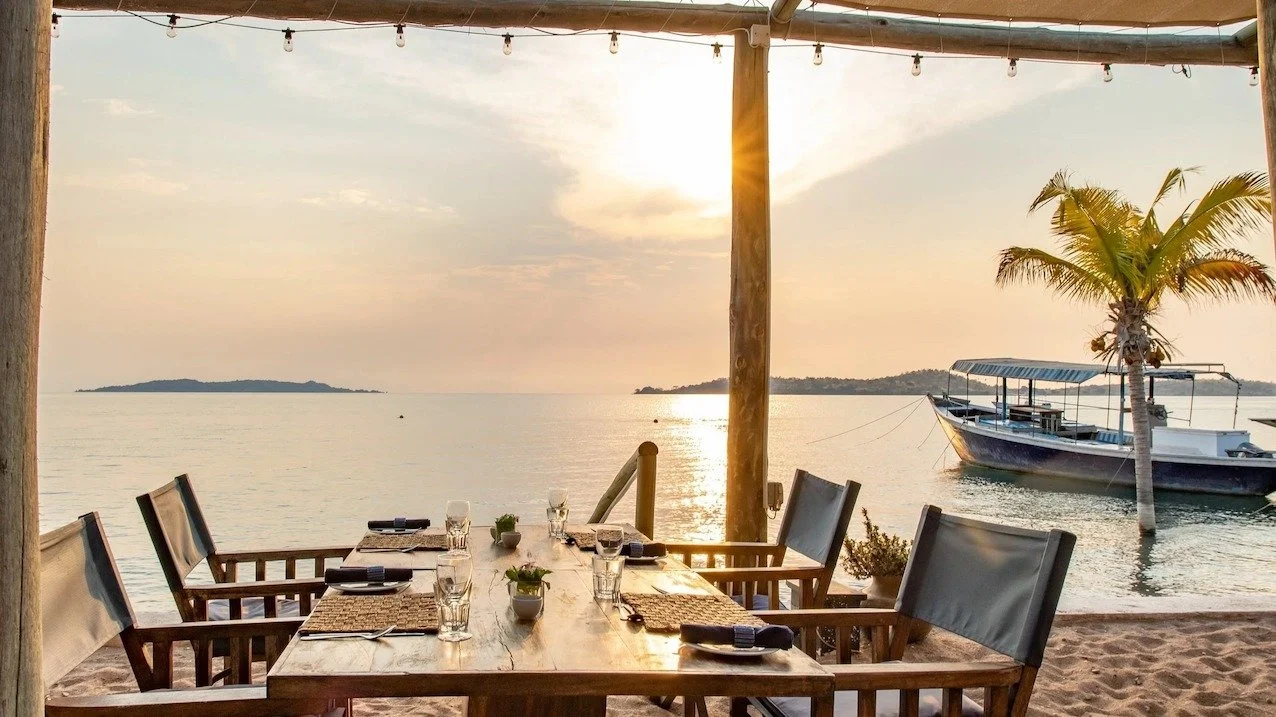 Lake Shore Lodge Beach Table.jpg