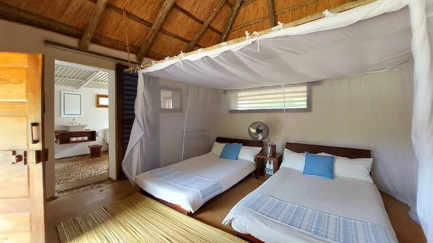 Luxury Banda with twin beds