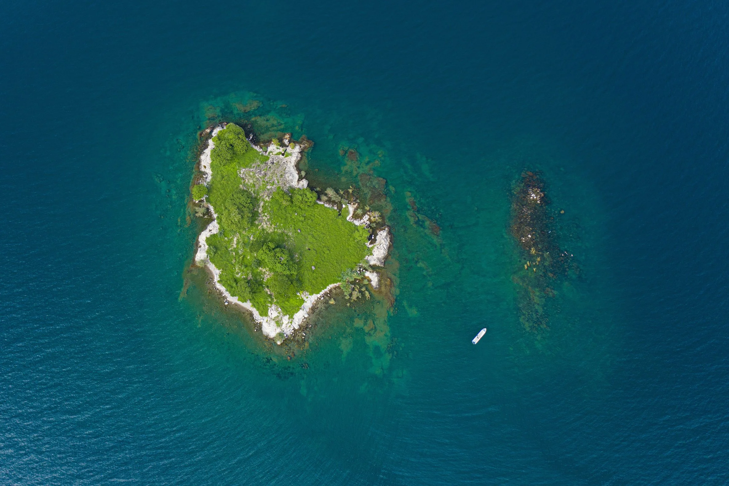Lake Shore Lodge, Lake Tanganyika The best way to discover Lake