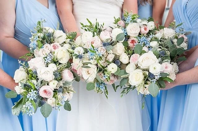 Plans had to be changed, but two people were married last weekend✨🌸✨
Photo by @kimberly.cauble 
#lovewins #weddingbouquets #blushandbluewedding #ncweddingflorist #covidwedding #covidcantstopus #covidcanttakeourjoy #flowerpower🌸 #realwedding #garden