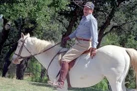 reagan.jpg