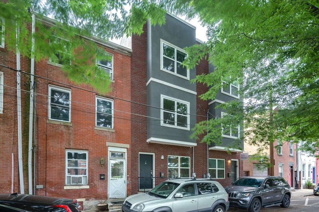 411 Livingston