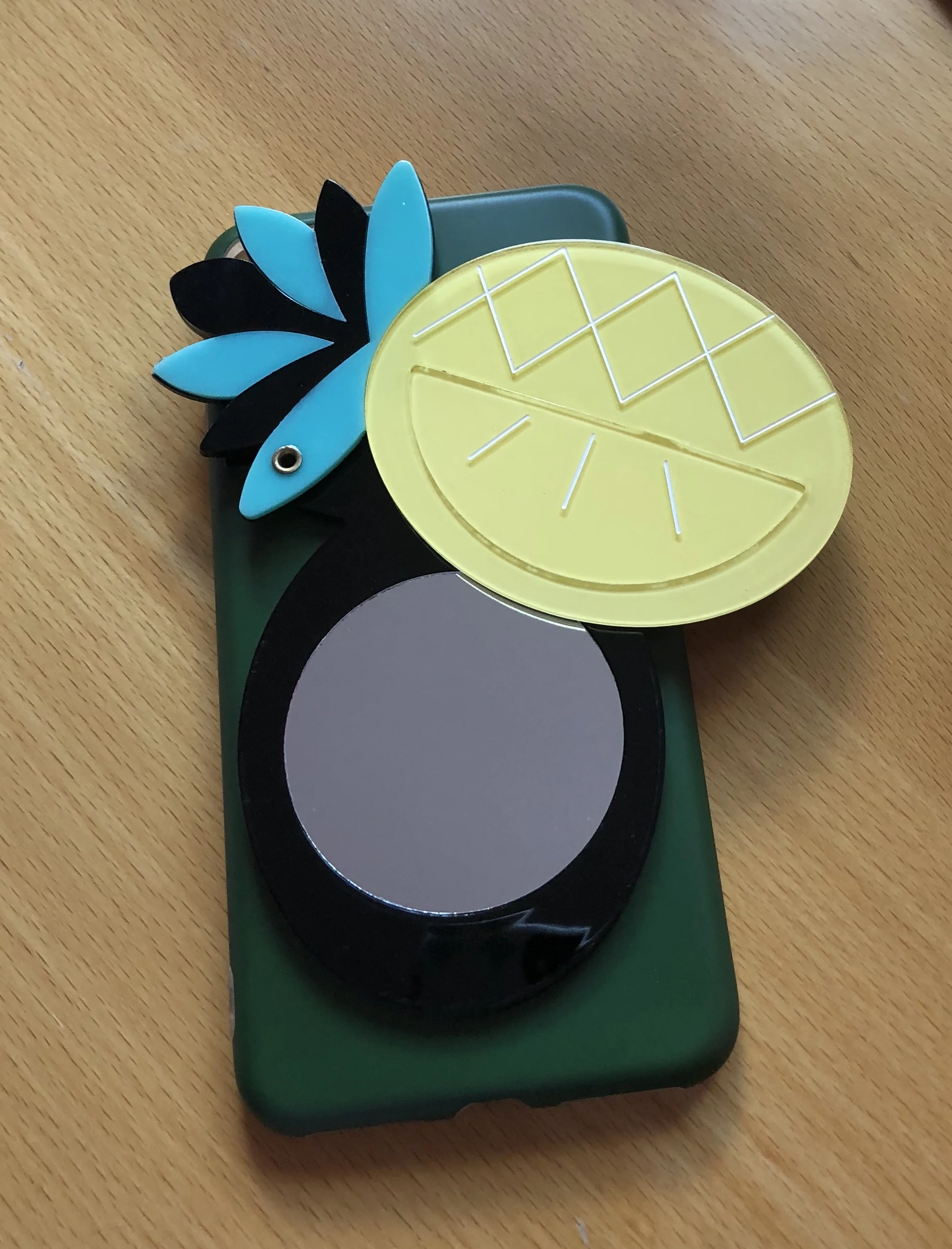 pineapple mirror phone case2.jpg
