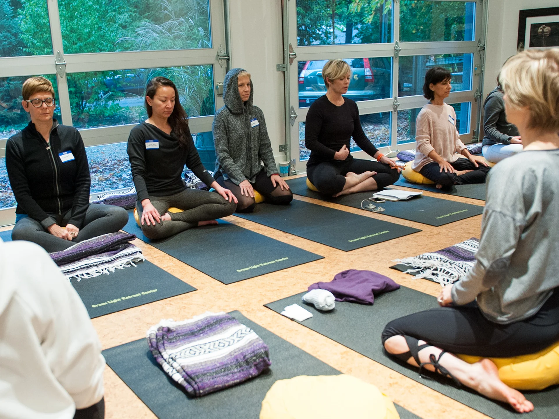 Inseus_In_Yoga_Studio_1920x1440.jpg