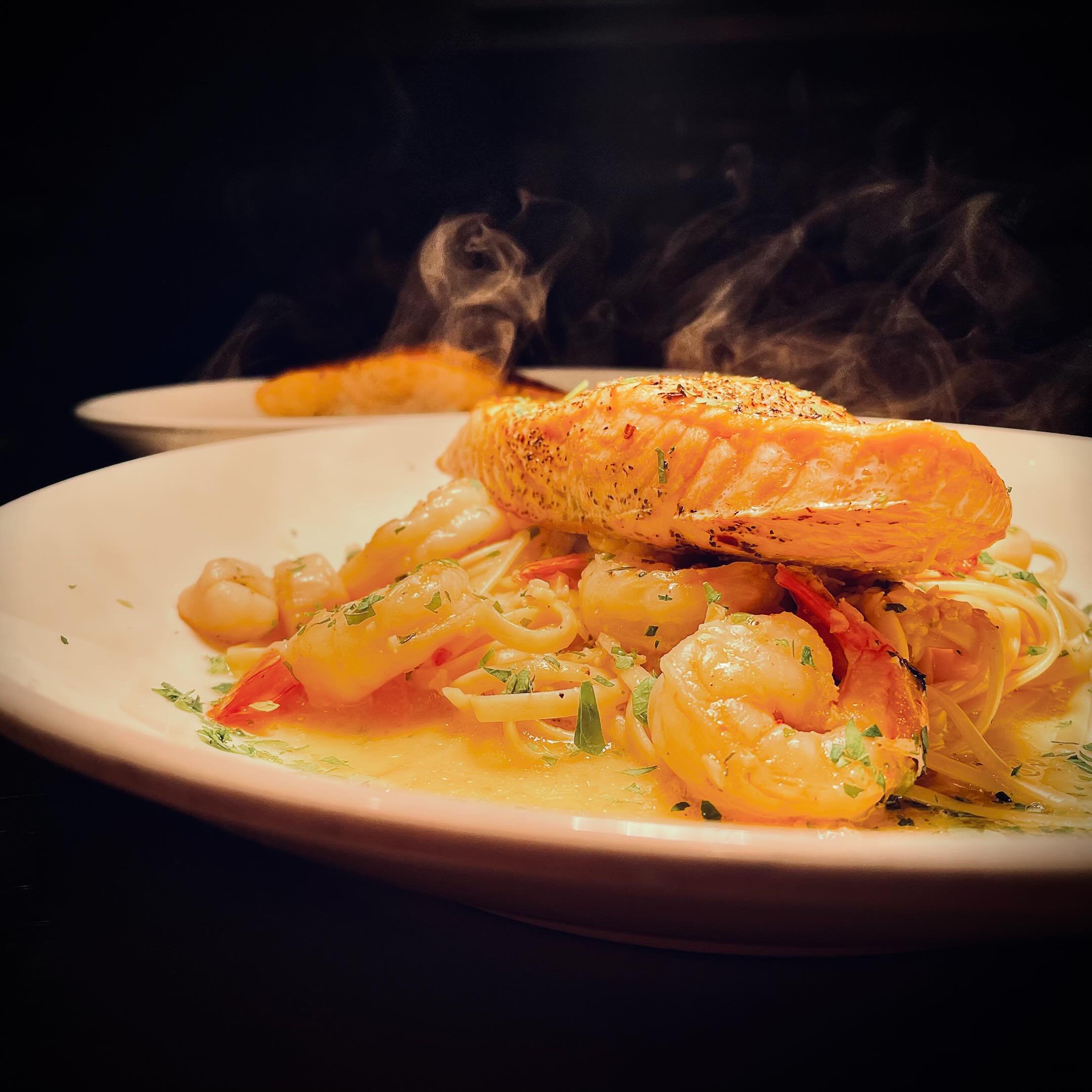 🍽️✨ Back by popular demand, savor our Saturday special at Savianos Italian Kitchen: Seafood Scampi! Dive into a symphony of flavors as you enjoy a generous bed of linguine pasta topped with succulent gulf shrimp, delicate sea scallops, and perfectly