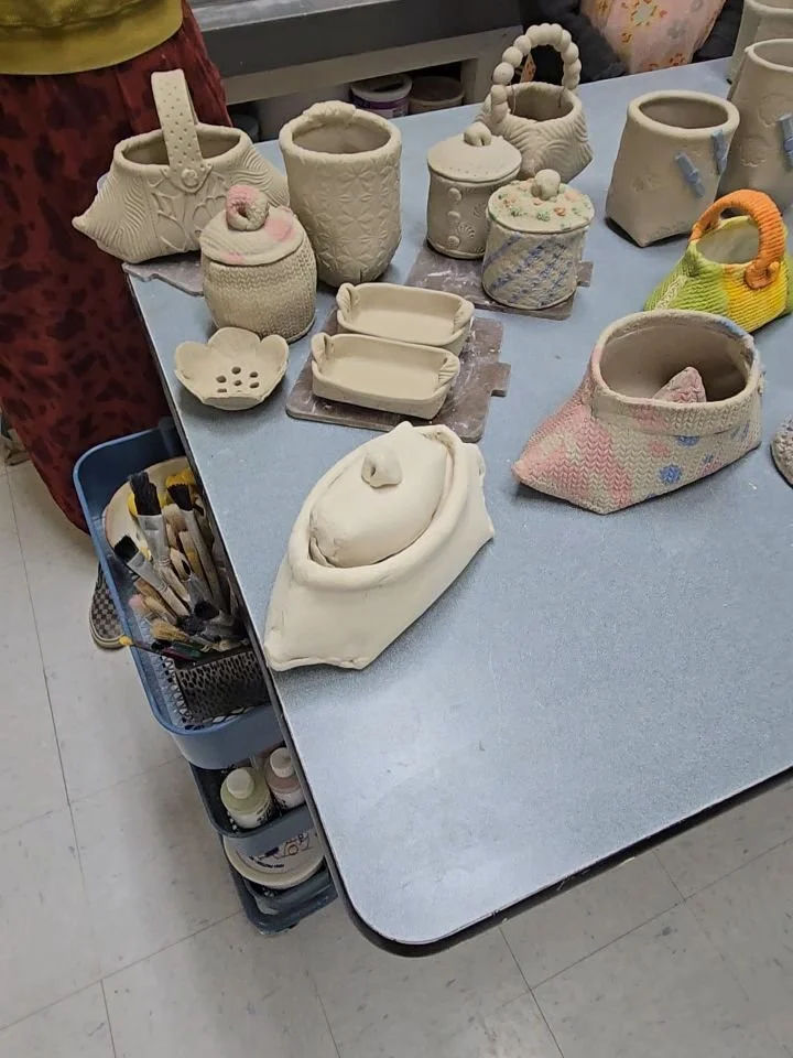 We all had such a great weekend with @lin.lang exploring colors, patterns, shapes, textures, techniques, and porcelain paper clay!

There's also the shot glasses/cocktail glasses we made with her at the @orchardvalleyceramicartsguild meeting!

Thanks