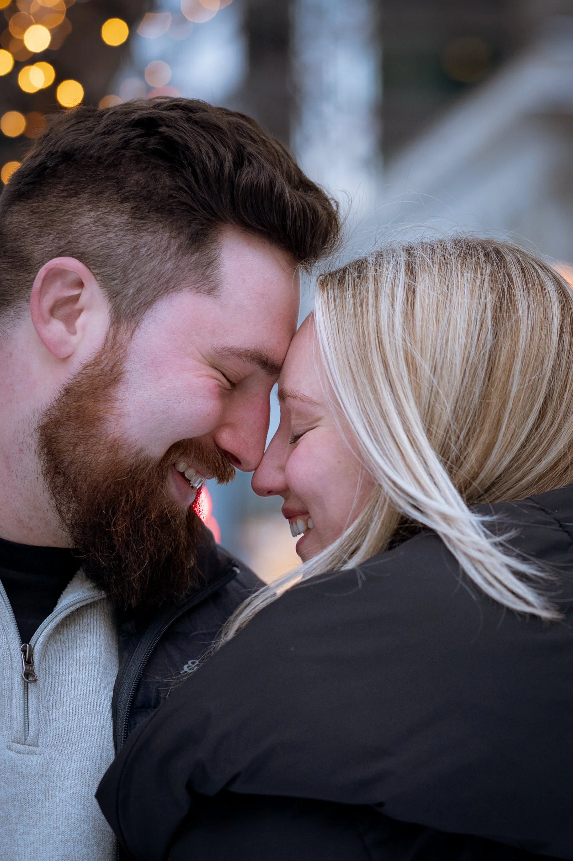 winter-engagement-photography-montreal-portrait-love-joy-valerie-rosen-photography