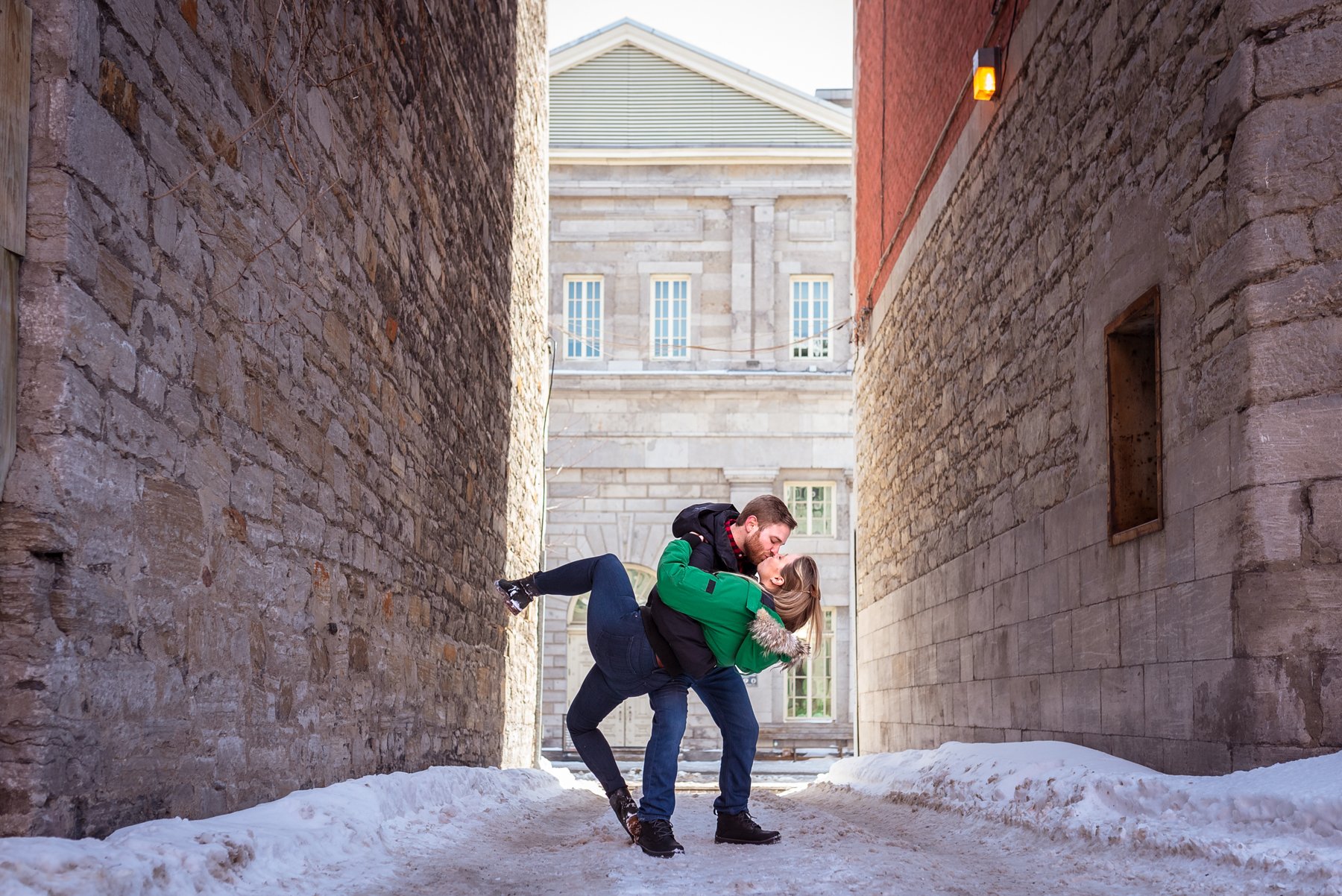 caitlin-winston-engagement-old montreal-valerie rosen photography-7926.jpg