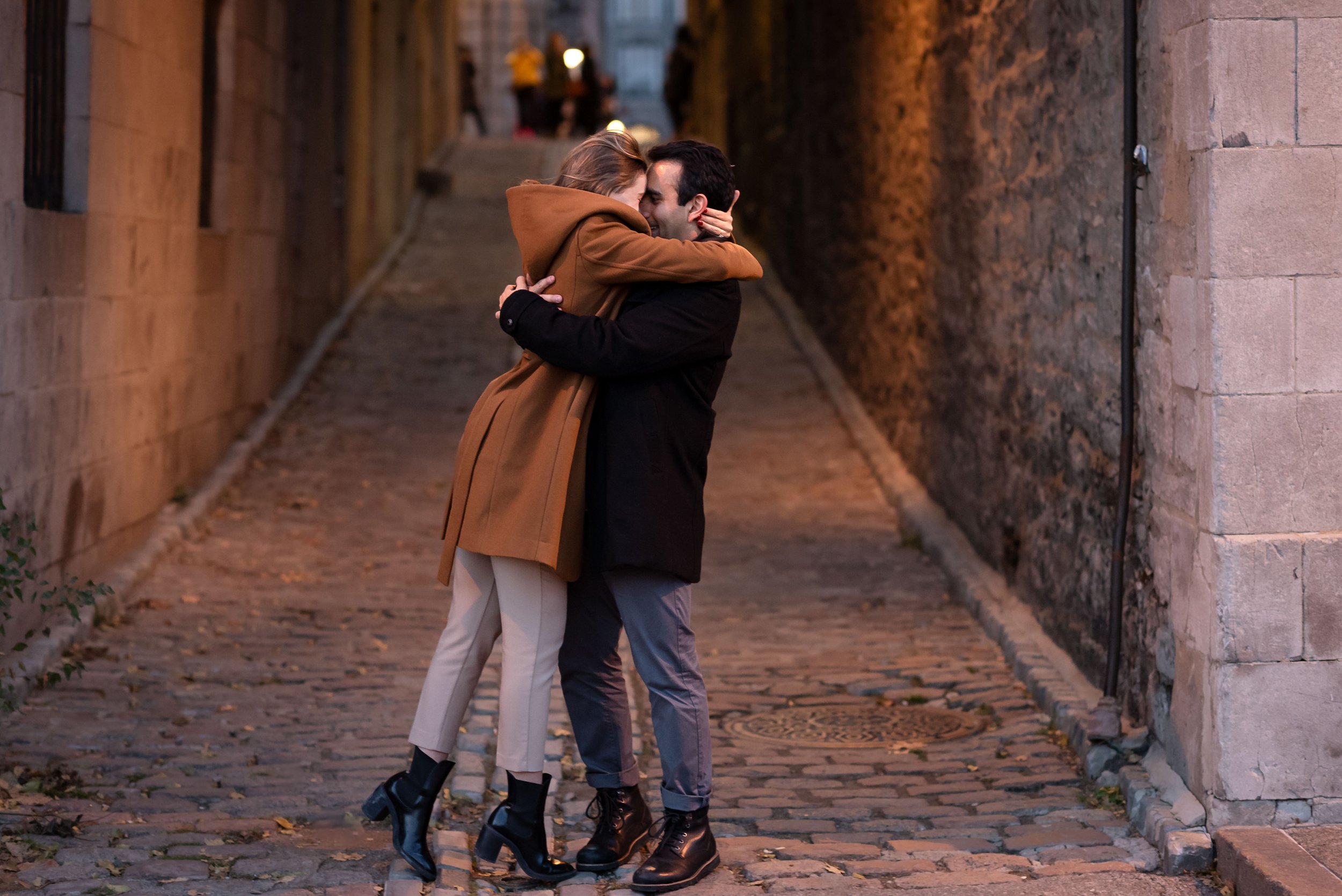 a_j-surprise-proposal-engagement-hotel-nelligan-old-montreal-valerie-rosen-photography-6759-2.jpg