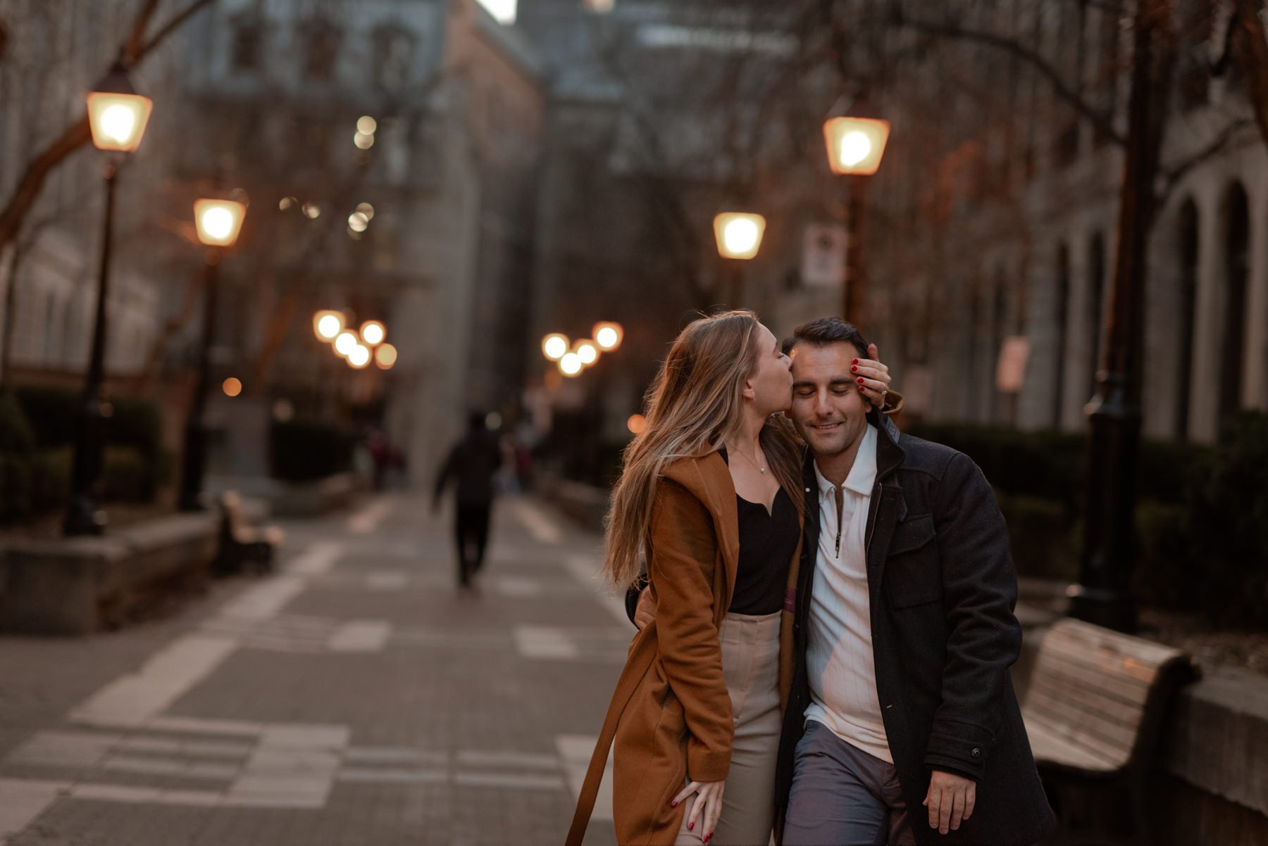 a_j-surprise-proposal-engagement-hotel-nelligan-old-montreal-valerie-rosen-photography-6715.jpg