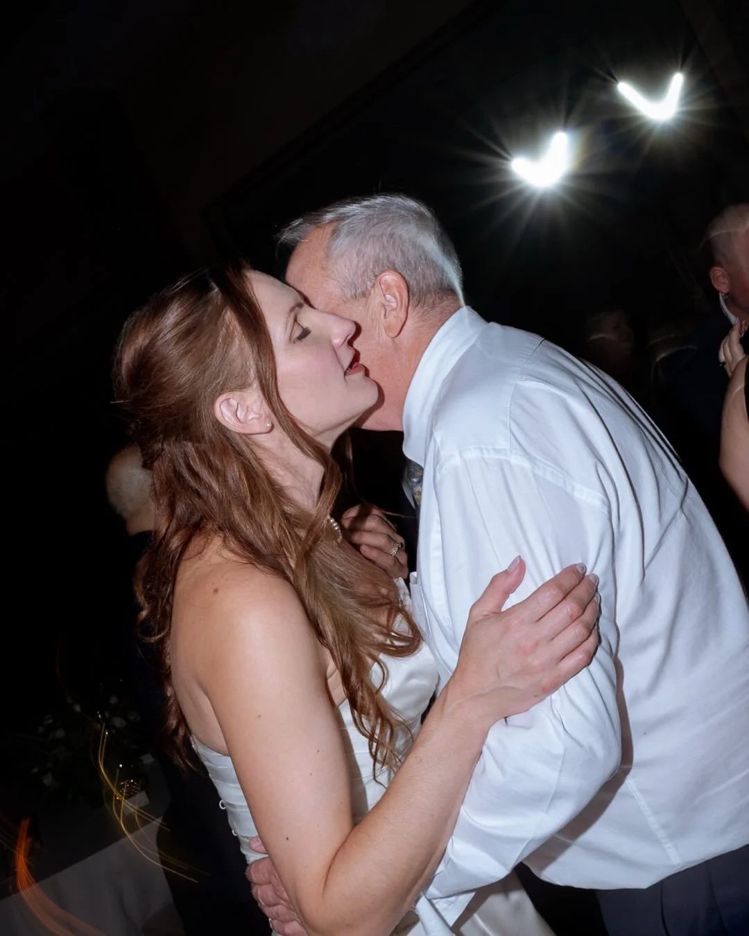 When the groom has worked in FX in the film industry for 20+ years and hires a lighting tech colleague, you drag your camera shutter and chase shadows for good times!! ✨

These amazing vendors brought it all together: 
Photographer: @valerierosenphot