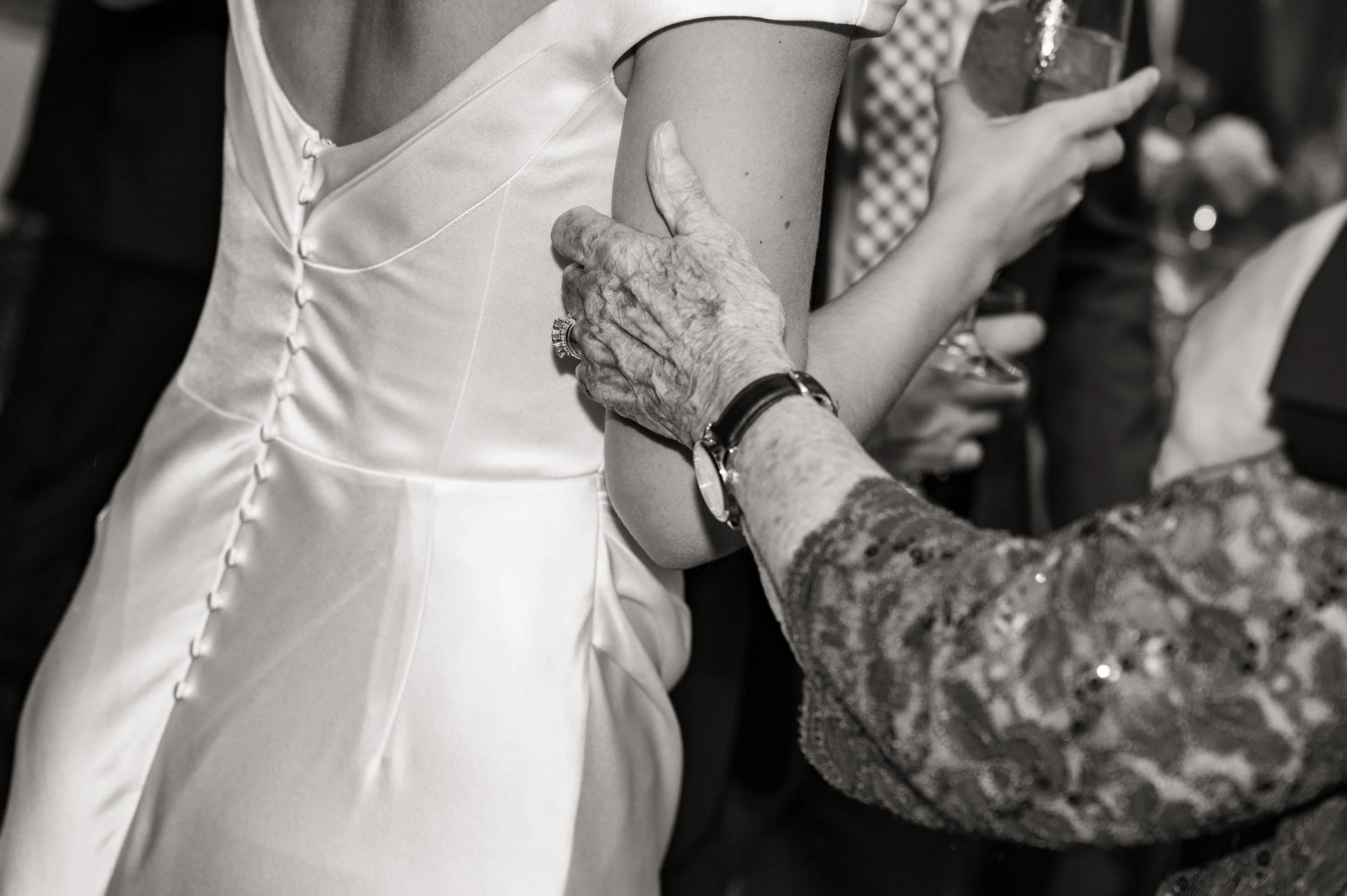 valerie-rosen-photography-the-adelphi-hotel-saratoga-springs-new-york-wedding-photographer-5211.jpg