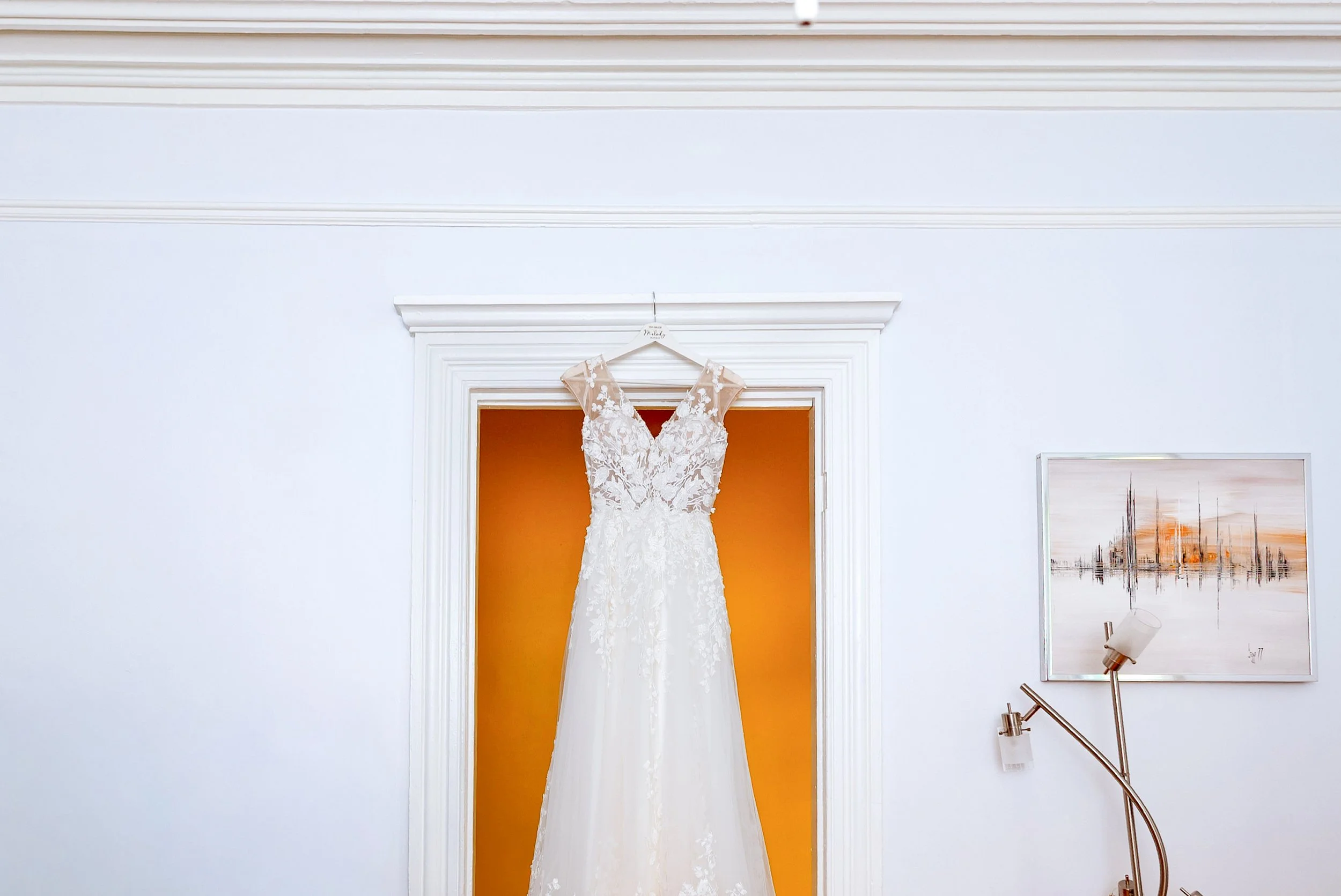 montreal-wedding-bridal-dress-cabaret-lion-dor-valerie-rosen-photography