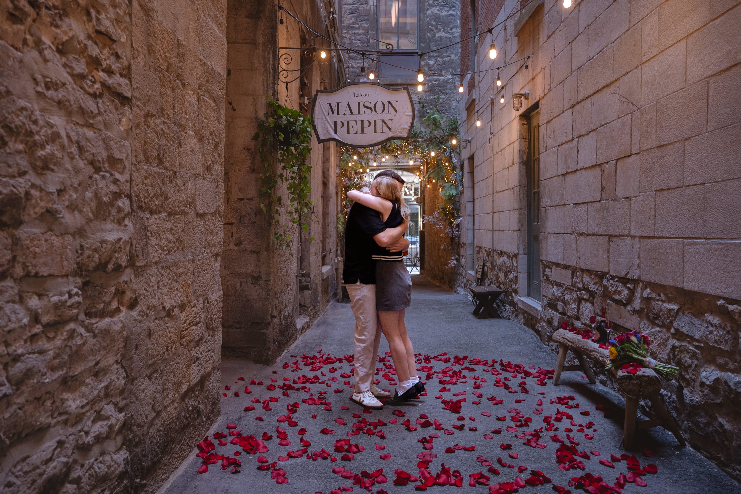 quality-engagement-photographer-maison-pepin-old-montreal-valerie-rosen-photography