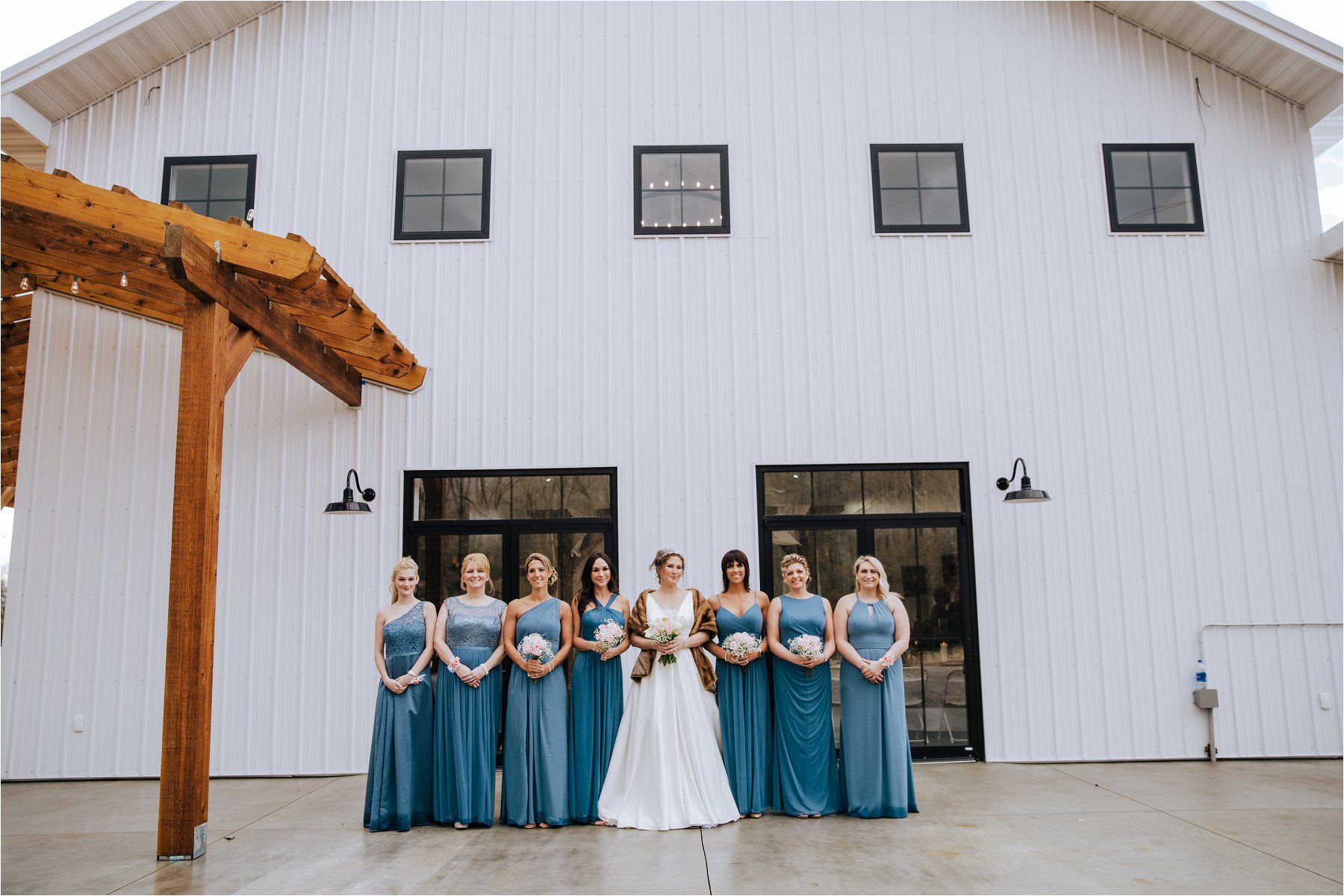 STLOUISWEDDINGPHOTOGRAPHER_SHERRYLANEPHOTOGRAPHER_REDEMPTIONRANCH_HARPERWEDDING_MARCH2019__ (40).jpg