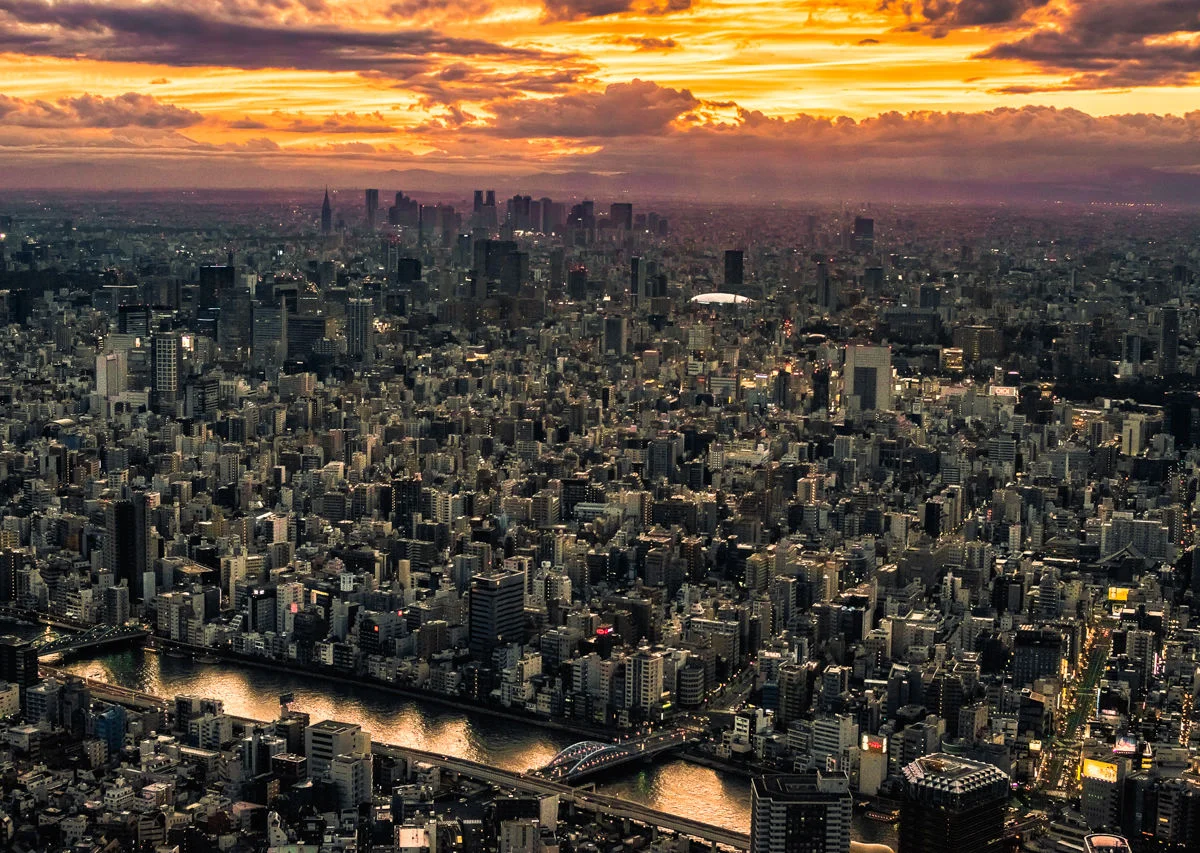 I lived and worked in this concrete jungle for almost 4 years, mostly as an investment banker.