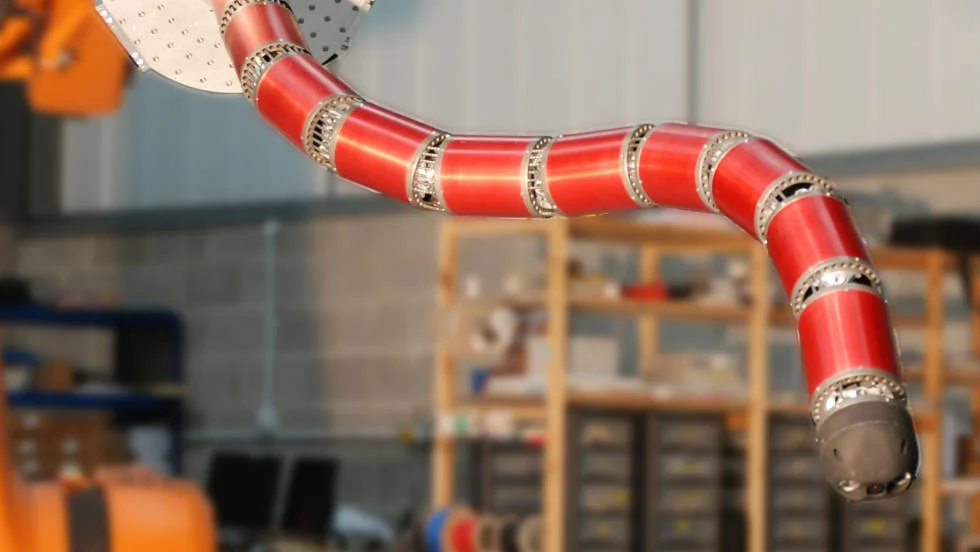 111117012454-snake-arm-robot-bend-horizontal-large-gallery.jpg