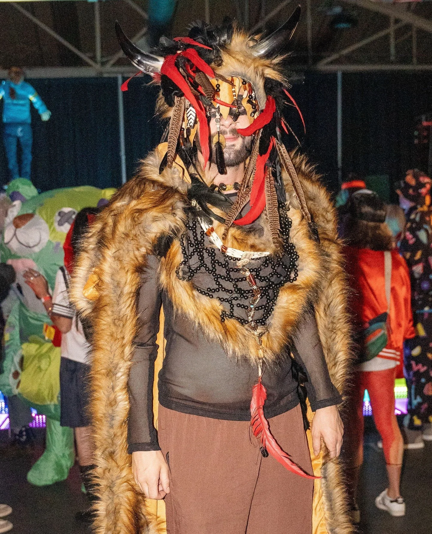 Carnival lights, spooky sights, and 100% good vibes ✨🎃🎟️ Join us at @riserecoverlive this Saturday for a spooktacular evening filled with freaks, beats, and more! RSVP on the last slide. 😉🔥
#coloradoevents #halloweenparty #freaksandbeats #sobe