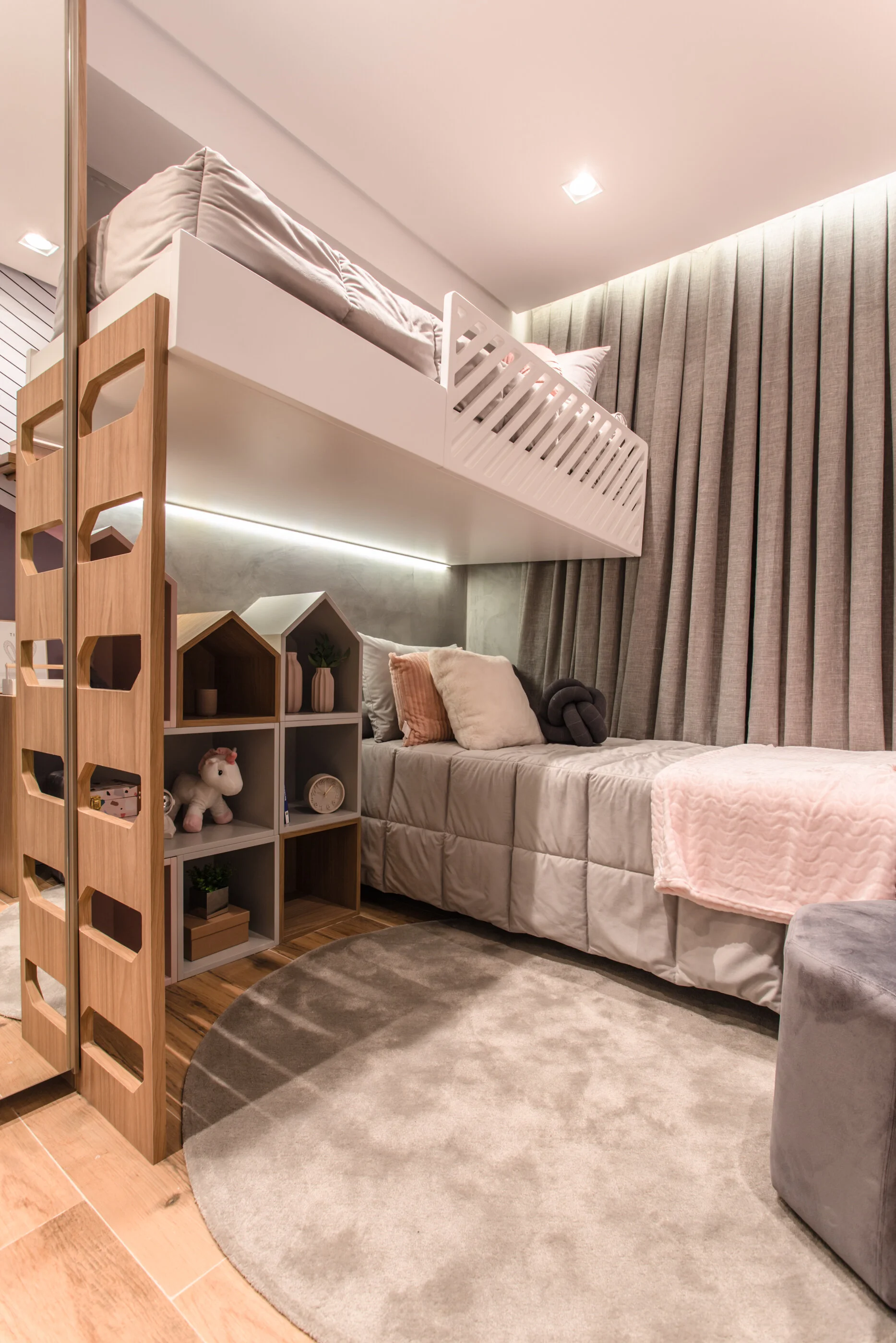 Quarto menina (11).JPG