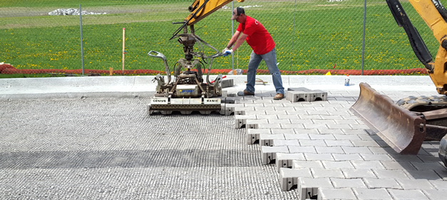  The PaveDrain system can be mechanically installed with a mini-excavator and a minimal crew. 