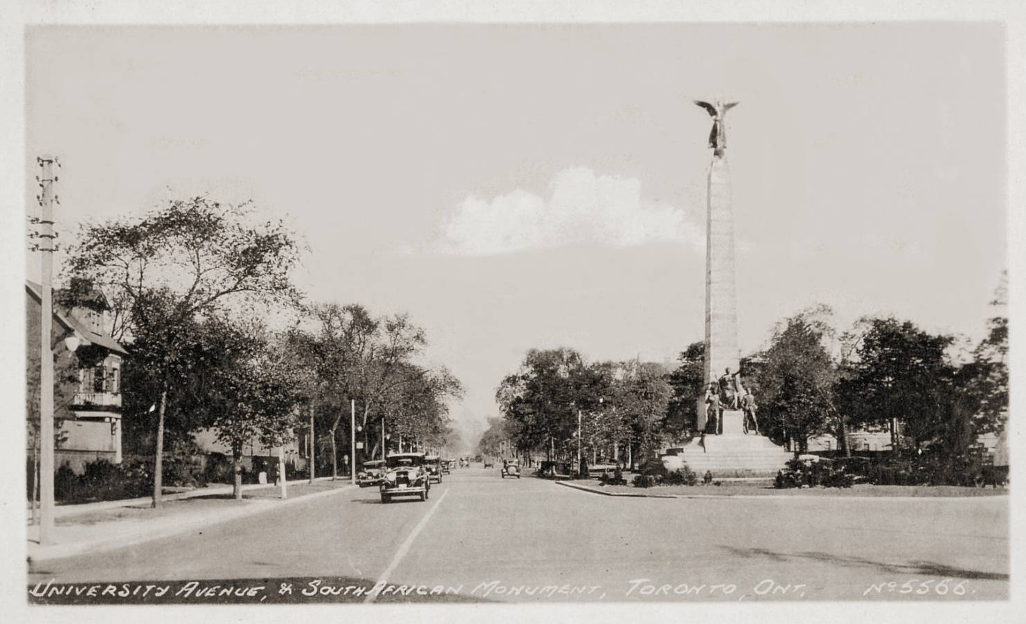 POSTCARD - TORONTO - UNIVERSITY AVE - FROM NEAR SOUTH AFRICAN MONUMENT - c1930.jpg