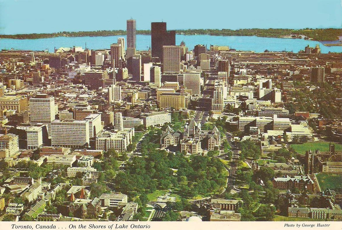 POSTCARD - TORONTO - SKYLINE DOWNTOWN - AERIAL - QUEEN'S PARK CENTER - TORONTO ISLAND TOP - NEW CIBC BUILDING WAS BUILT IN 197.jpg