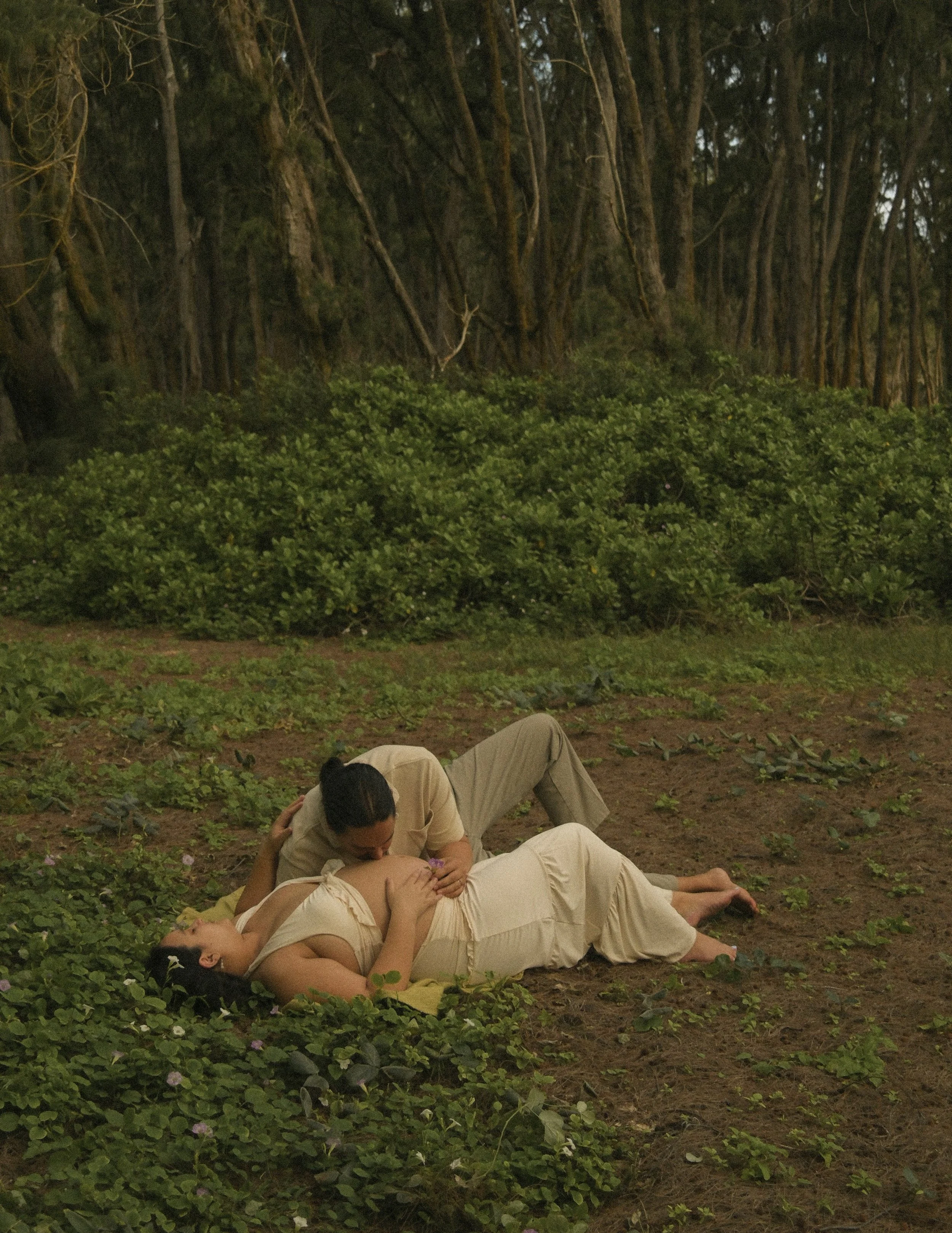 Tory and Kawai Maternity 10.jpg