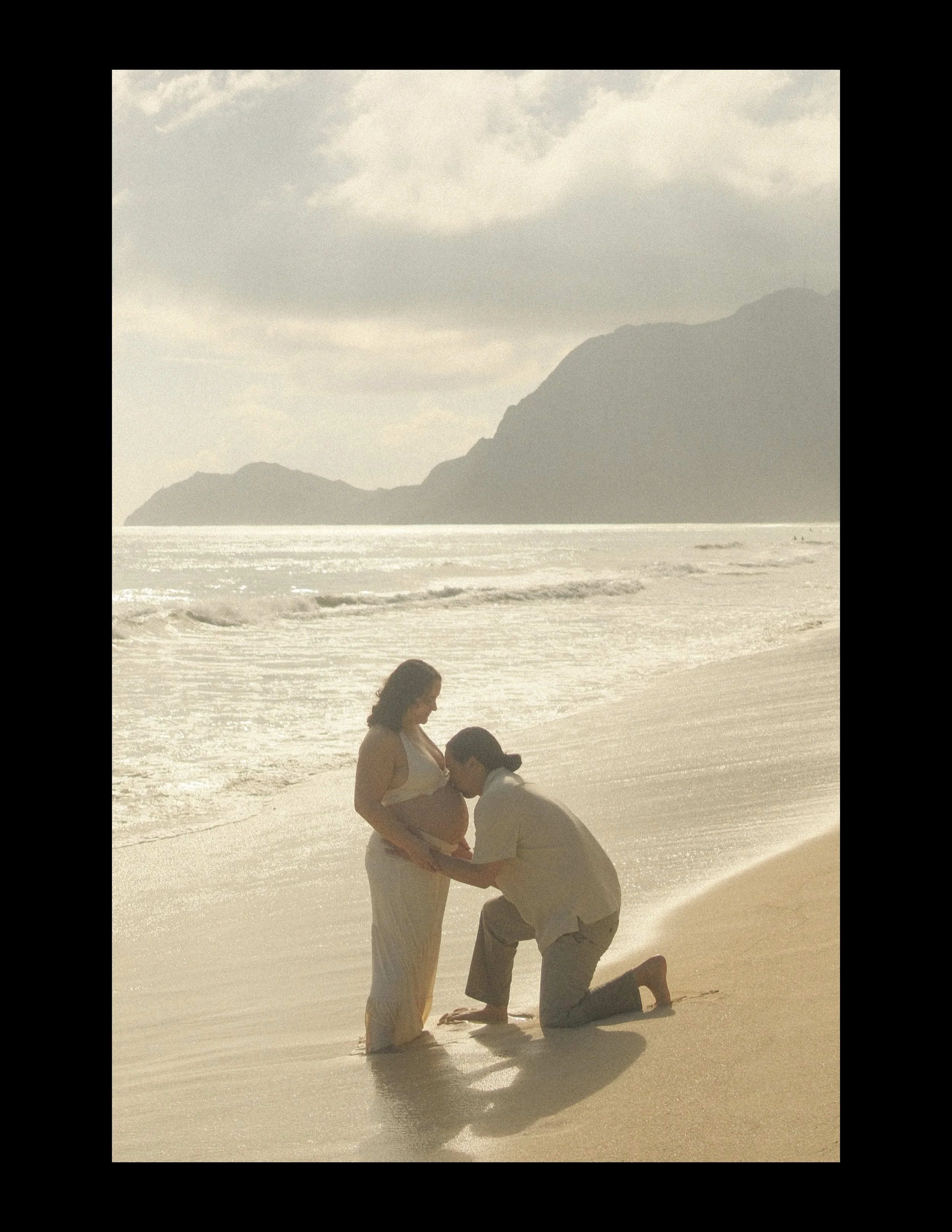 Tory and Kawai Maternity 32.jpg