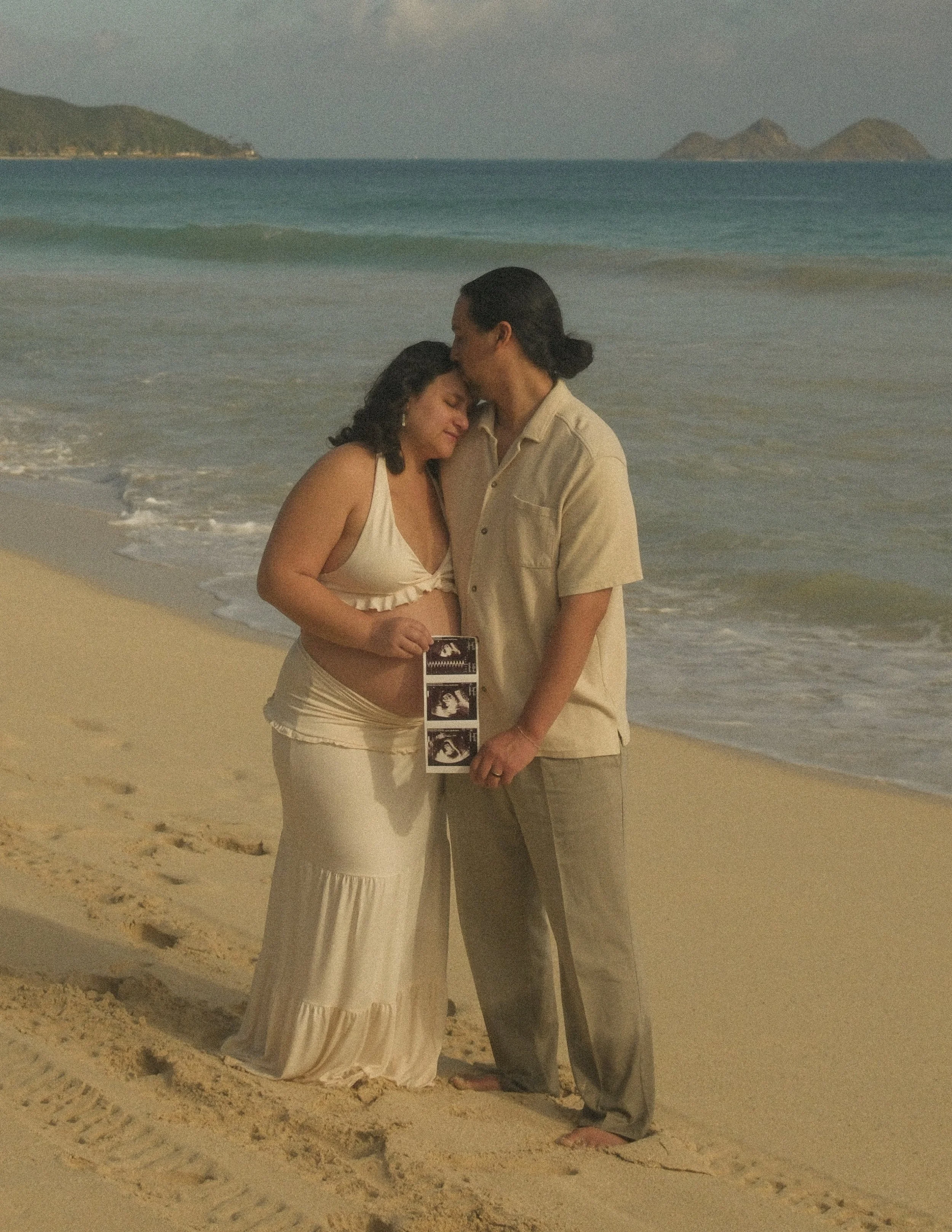 Tory and Kawai Maternity 35.jpg