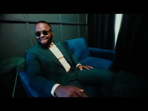 No Stress / Pelumi Oke Suits