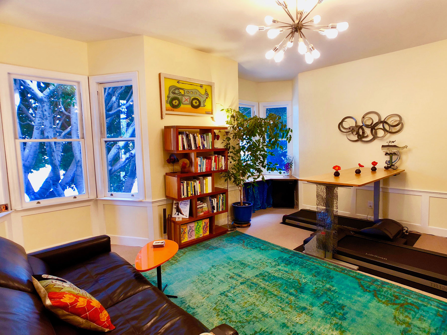 Bright and spacious office