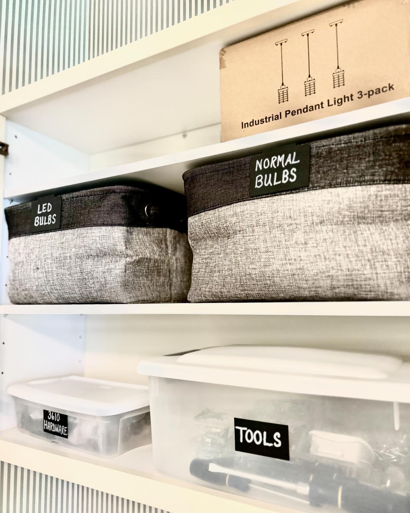 Wednesday Work AFTER⚜️
(Swipe twice for the BEFORE)

One session and we were able to create clean, open, counter spaces for managing laundry.

Our strategies for success:
1. Clear boundaries for editing
2. Repurposing existing containers 
3. Creating