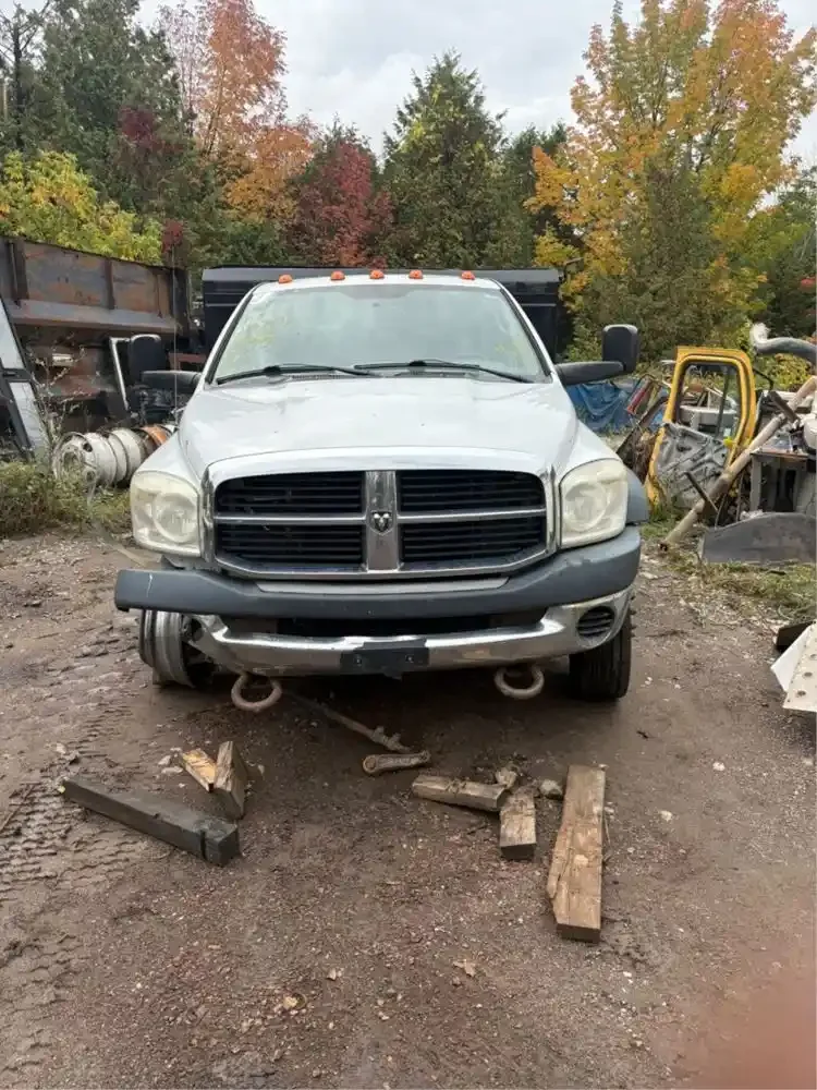 2009-Dodge-Ram-Truck-BHsGDWrUsJzx_f.webp